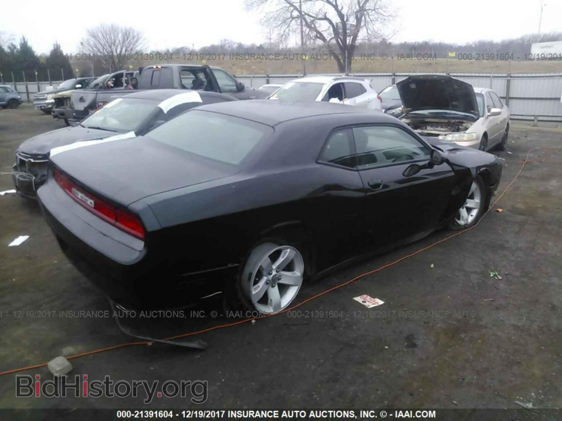 2013 Dodge Challenger - VIN: 2C3CDYAG9DH592905 - Фото 4
