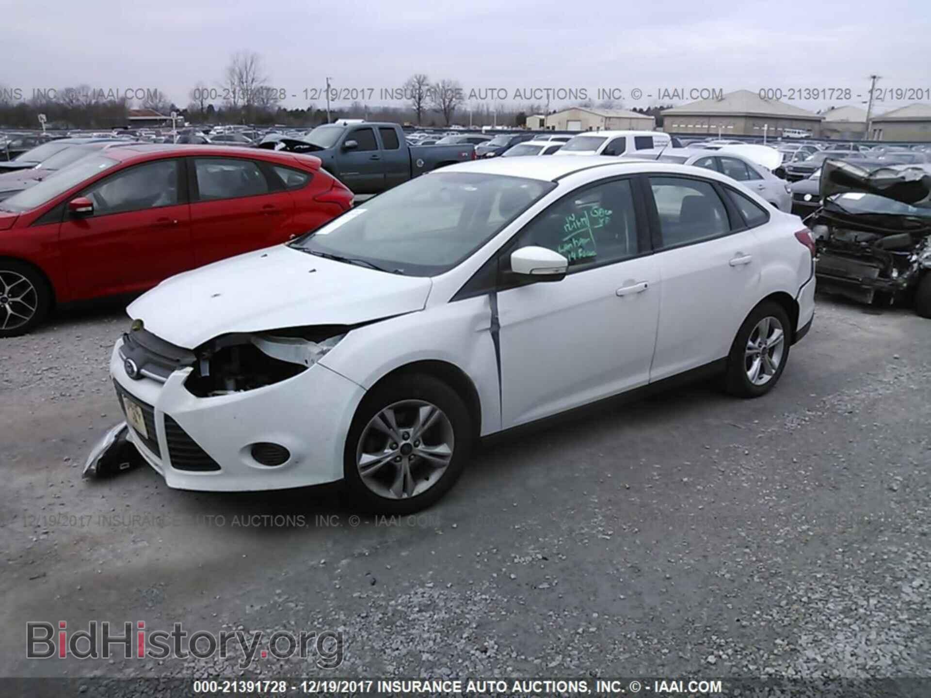 2014 Ford Focus - VIN: 1FADP3F25EL280629 - Photo 2