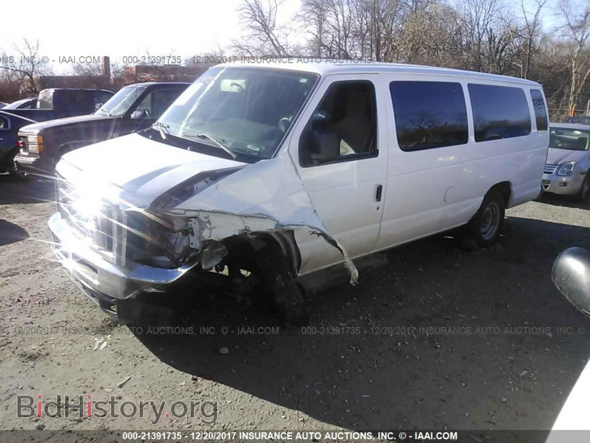 2013 Ford Econoline - VIN: 1FBSS3BL6DDA55941 - Фото 2