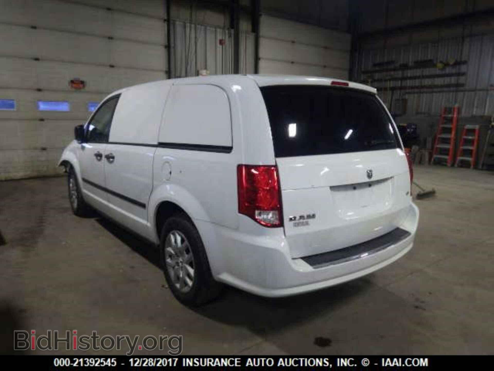 2015 Ram Tradesman - VIN: 2C4JRGAG4FR667098 - Фото 3