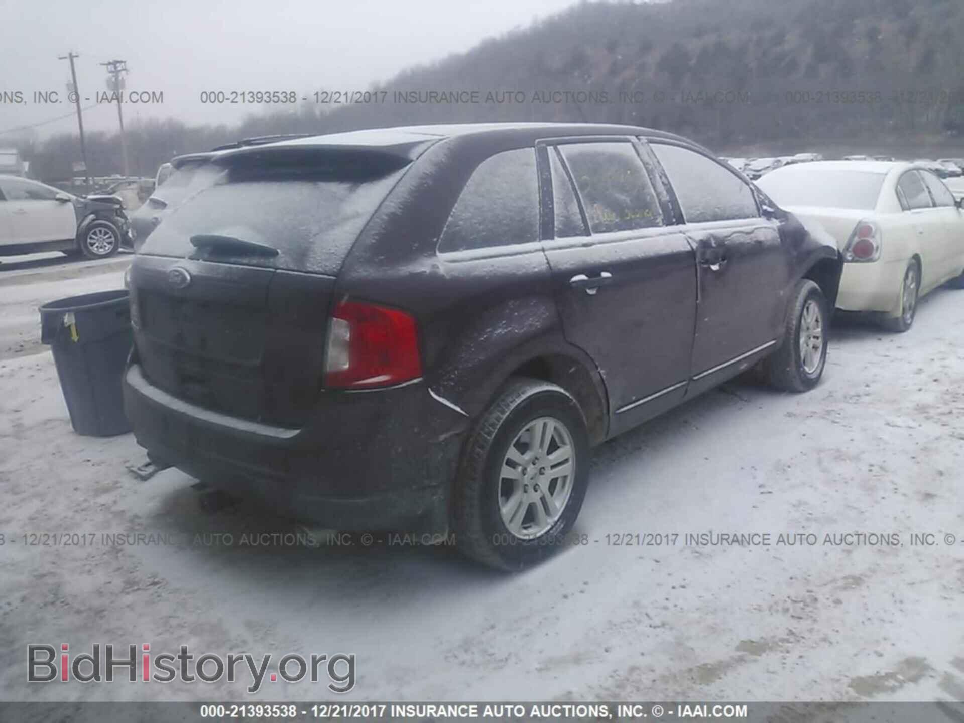 2011 Ford Edge - VIN: 2FMDK3GCXBBB07860 - Photo 4