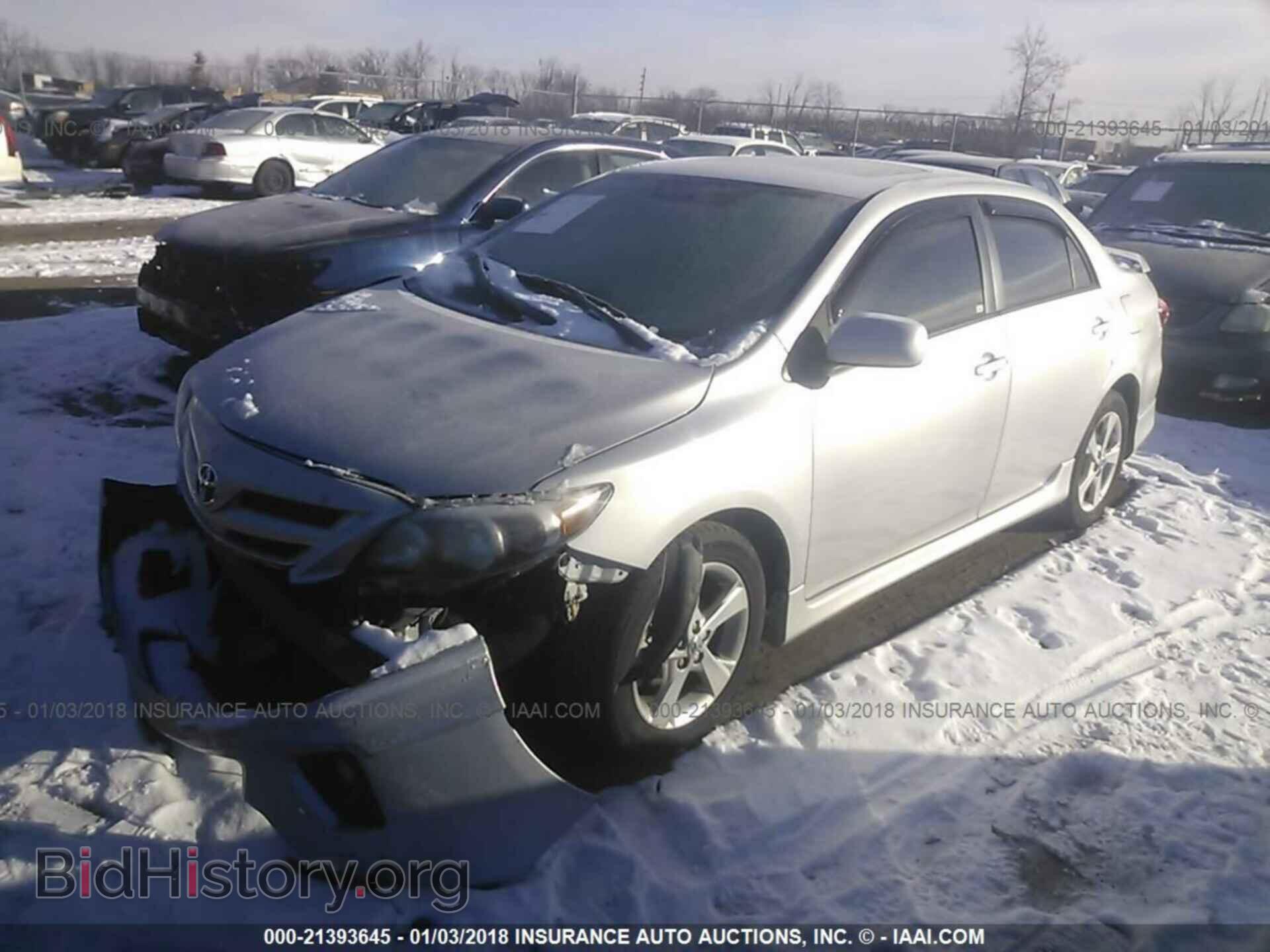 2011 Toyota Corolla - VIN: 2T1BU4EEXBC623305 - Фото 2
