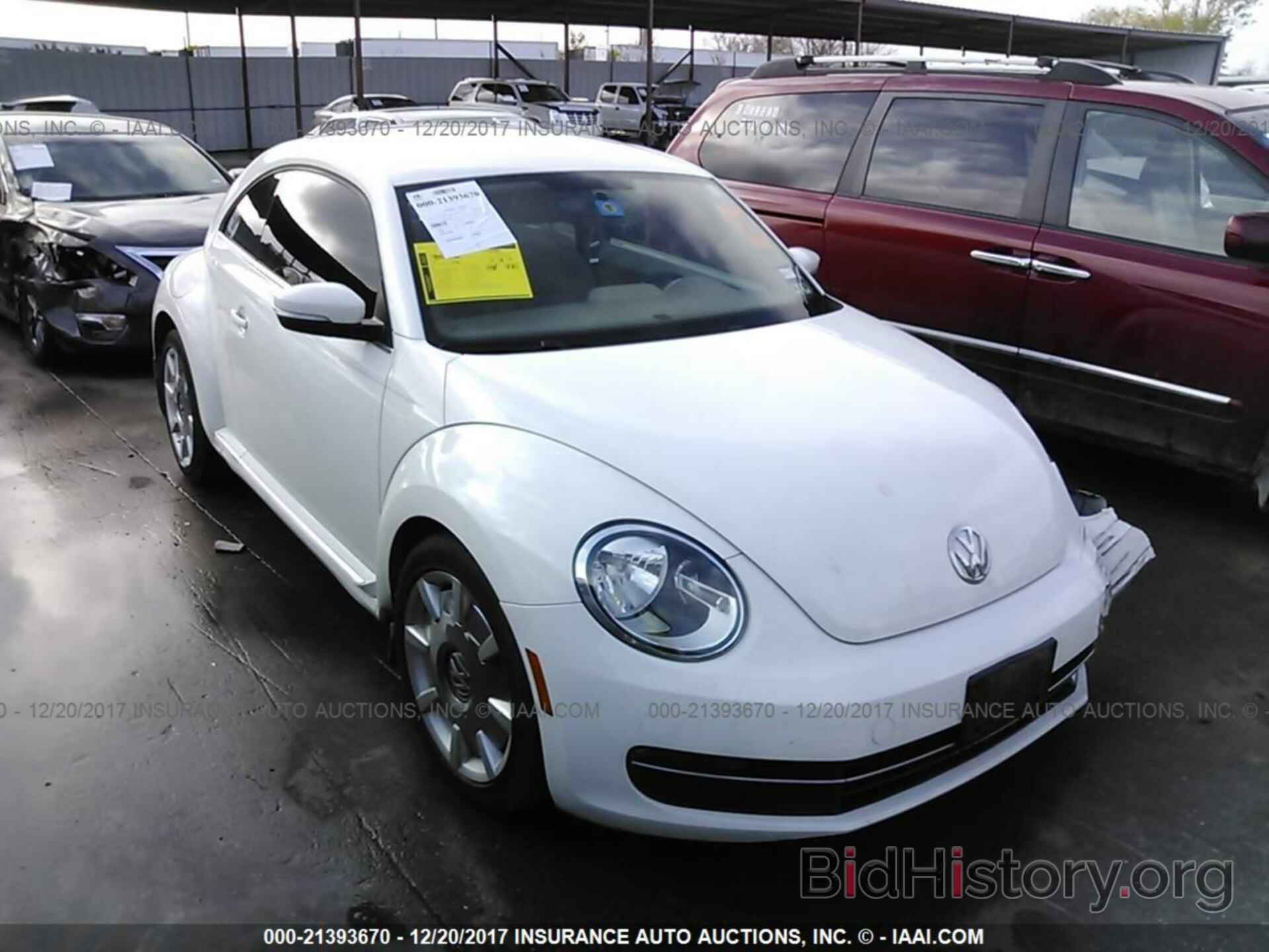 Photo 3VWJL7AT9EM601874 - Volkswagen Beetle 2014