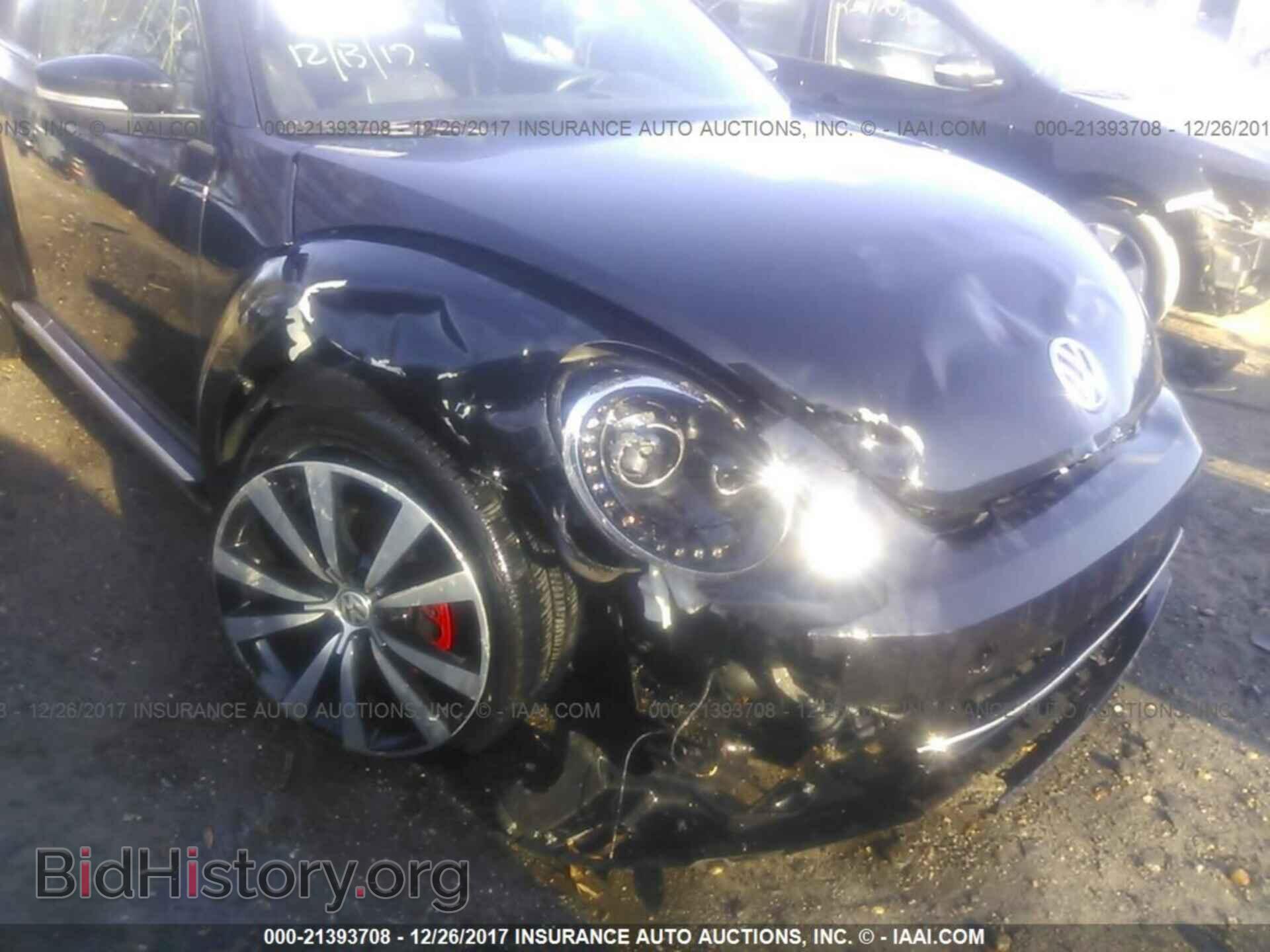 2012 Volkswagen Beetle - VIN: 3VWVA7AT5CM630566 - Фото 6