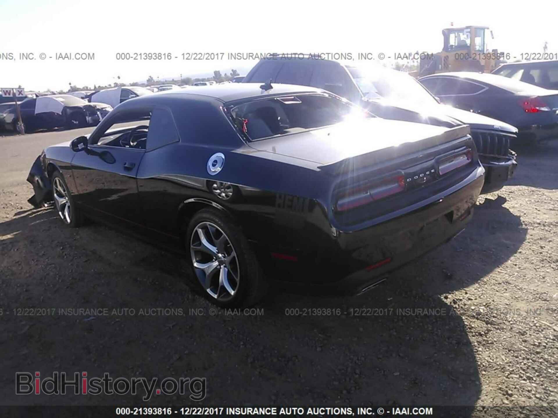 2016 Dodge Challenger - VIN: 2C3CDZBTXGH102686 - Photo 3