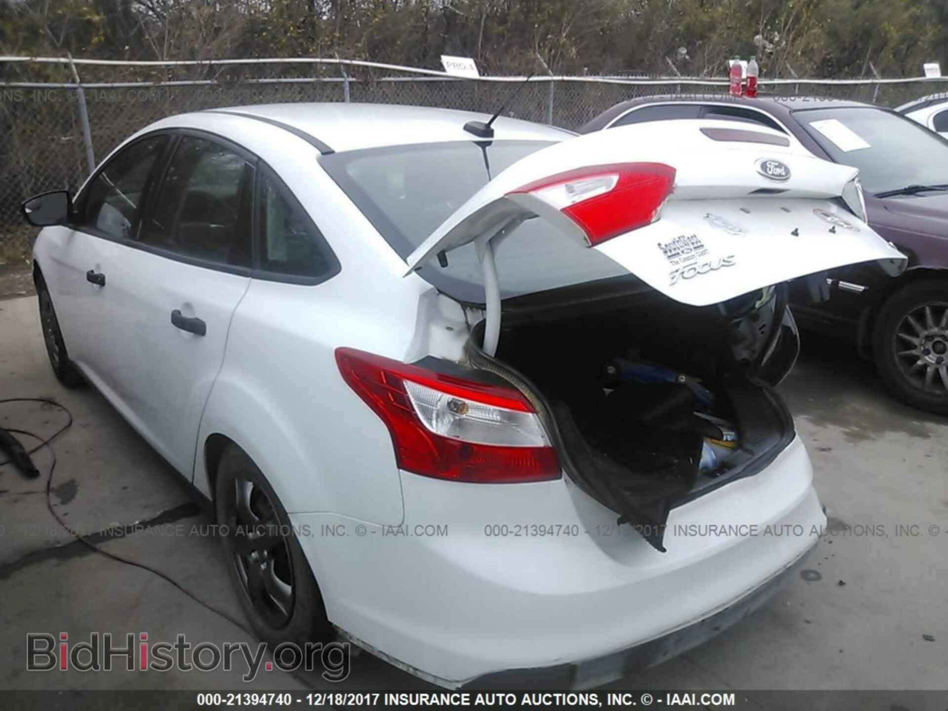 2014 Ford Focus - VIN: 1FADP3E28EL183846 - Фото 3