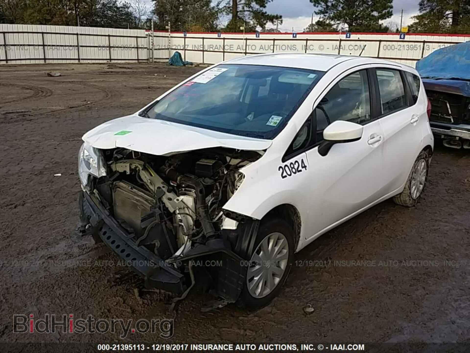 2015 Nissan Versa note - VIN: 3N1CE2CP9FL396270 - Photo 2