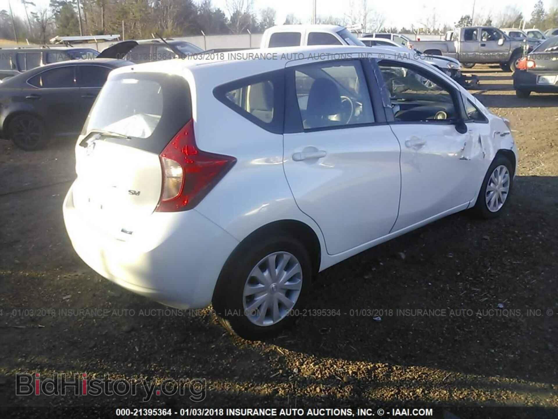 2015 Nissan Versa note - VIN: 3N1CE2CP0FL381317 - Photo 4