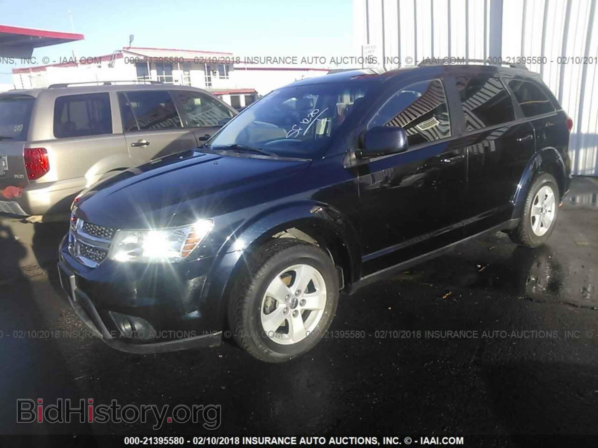 2011 Dodge Journey - VIN: 3D4PG1FG6BT528252 - Фото 2