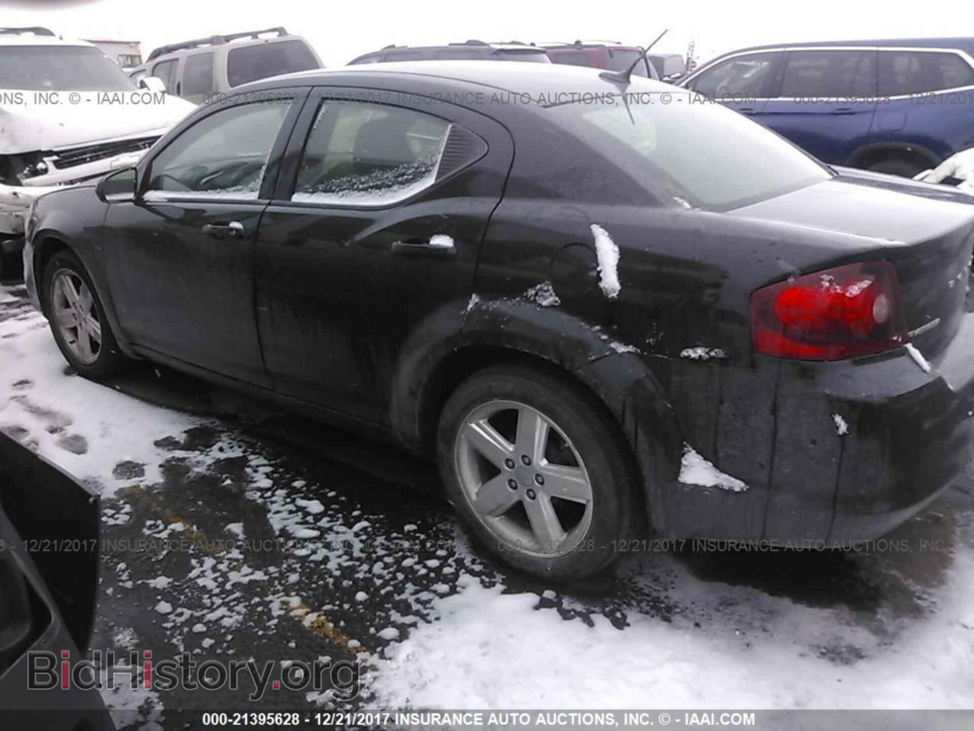 2011 Dodge Avenger - VIN: 1B3BD1FB2BN559097 - Фото 3