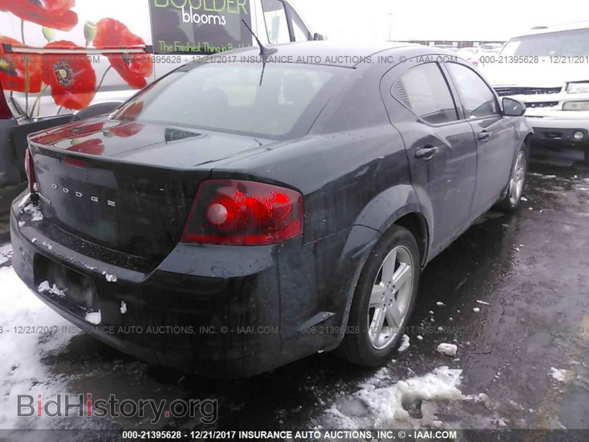 2011 Dodge Avenger - VIN: 1B3BD1FB2BN559097 - Фото 4