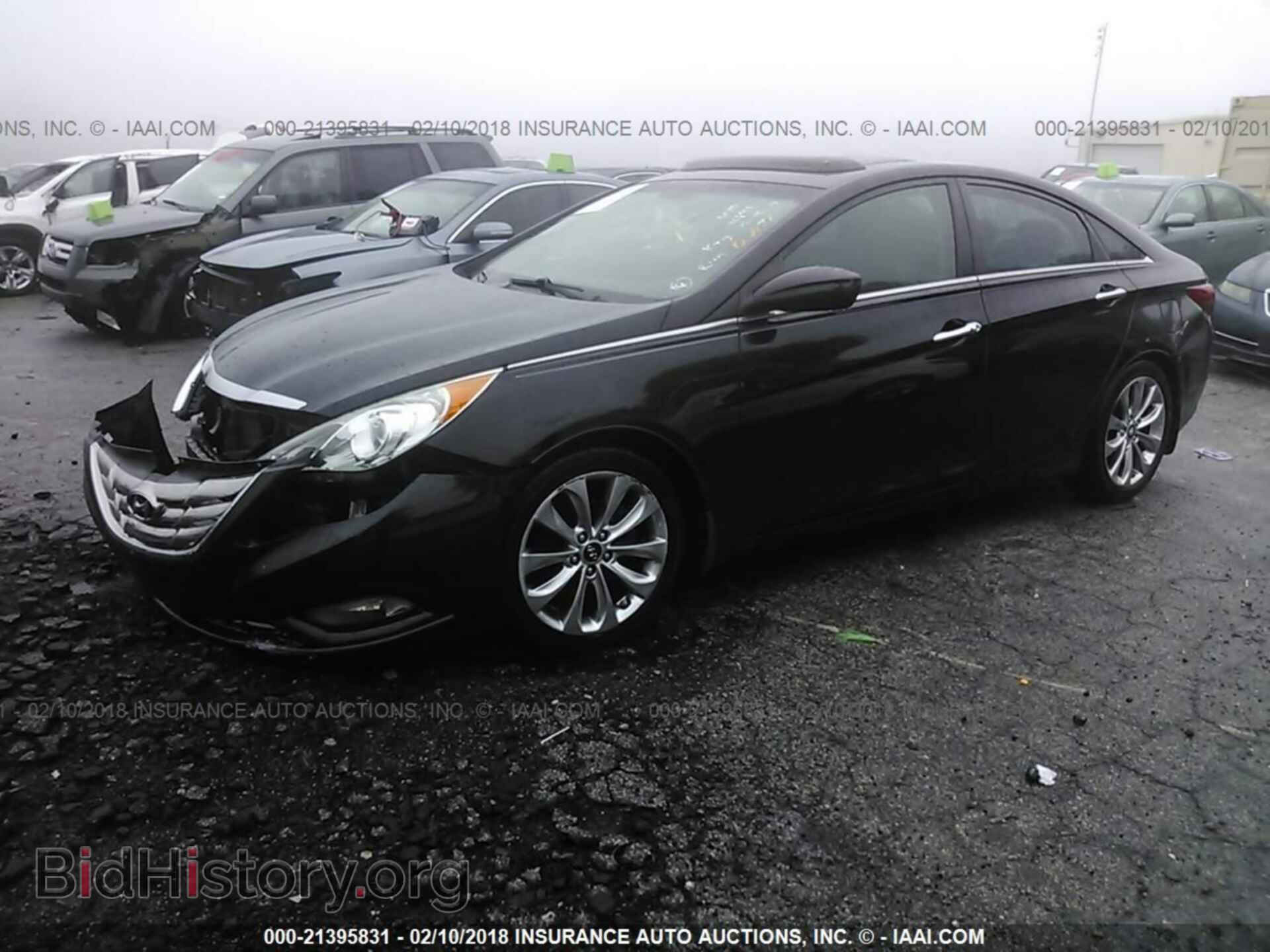 2012 Hyundai Sonata - VIN: 5NPEC4AB1CH390053 - Photo 2
