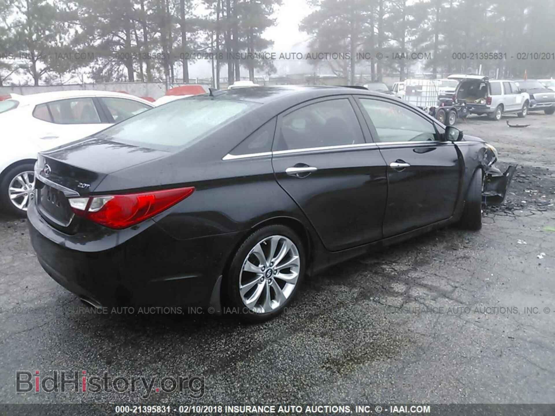 2012 Hyundai Sonata - VIN: 5NPEC4AB1CH390053 - Photo 4