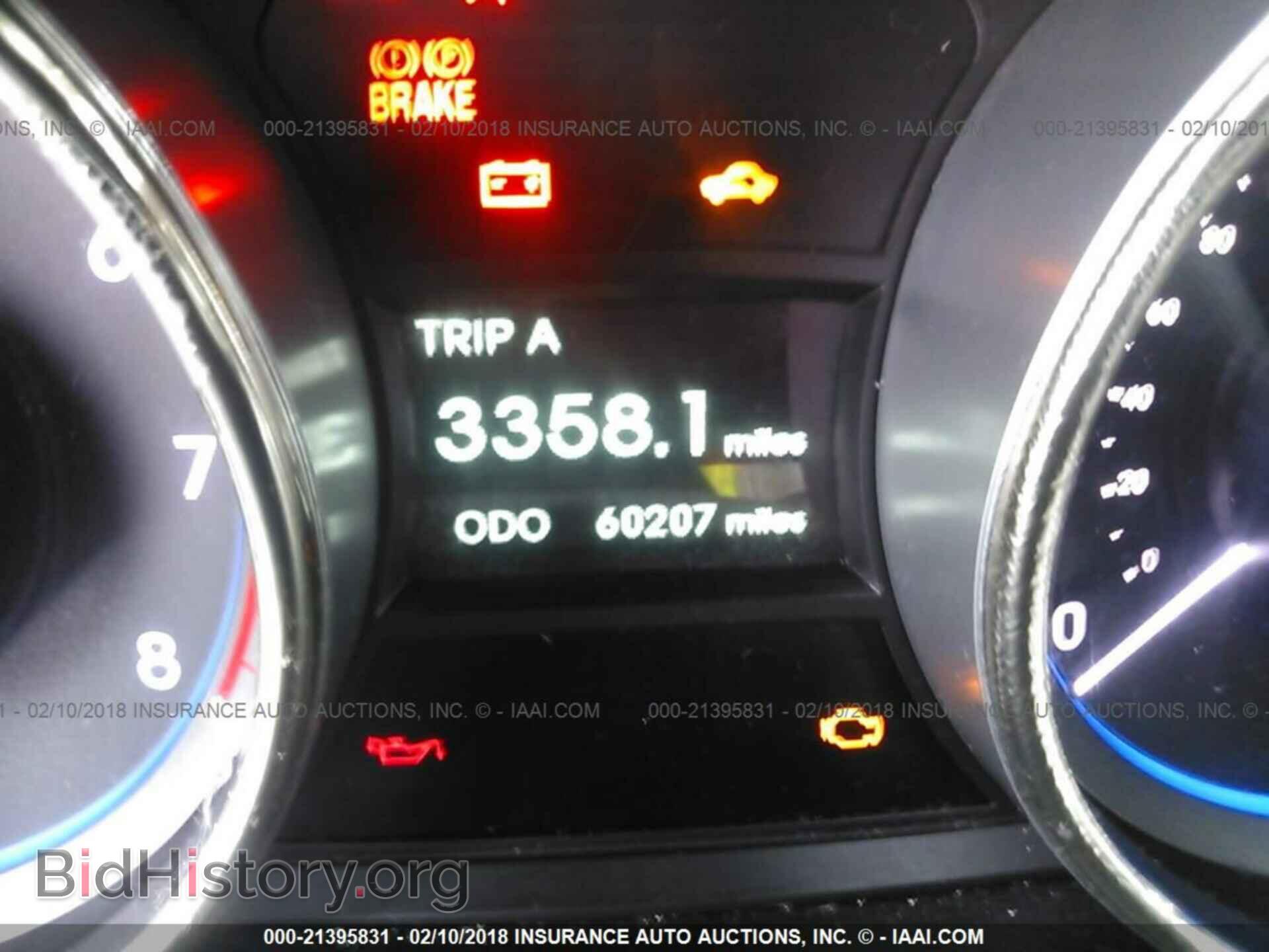 2012 Hyundai Sonata - VIN: 5NPEC4AB1CH390053 - Photo 7