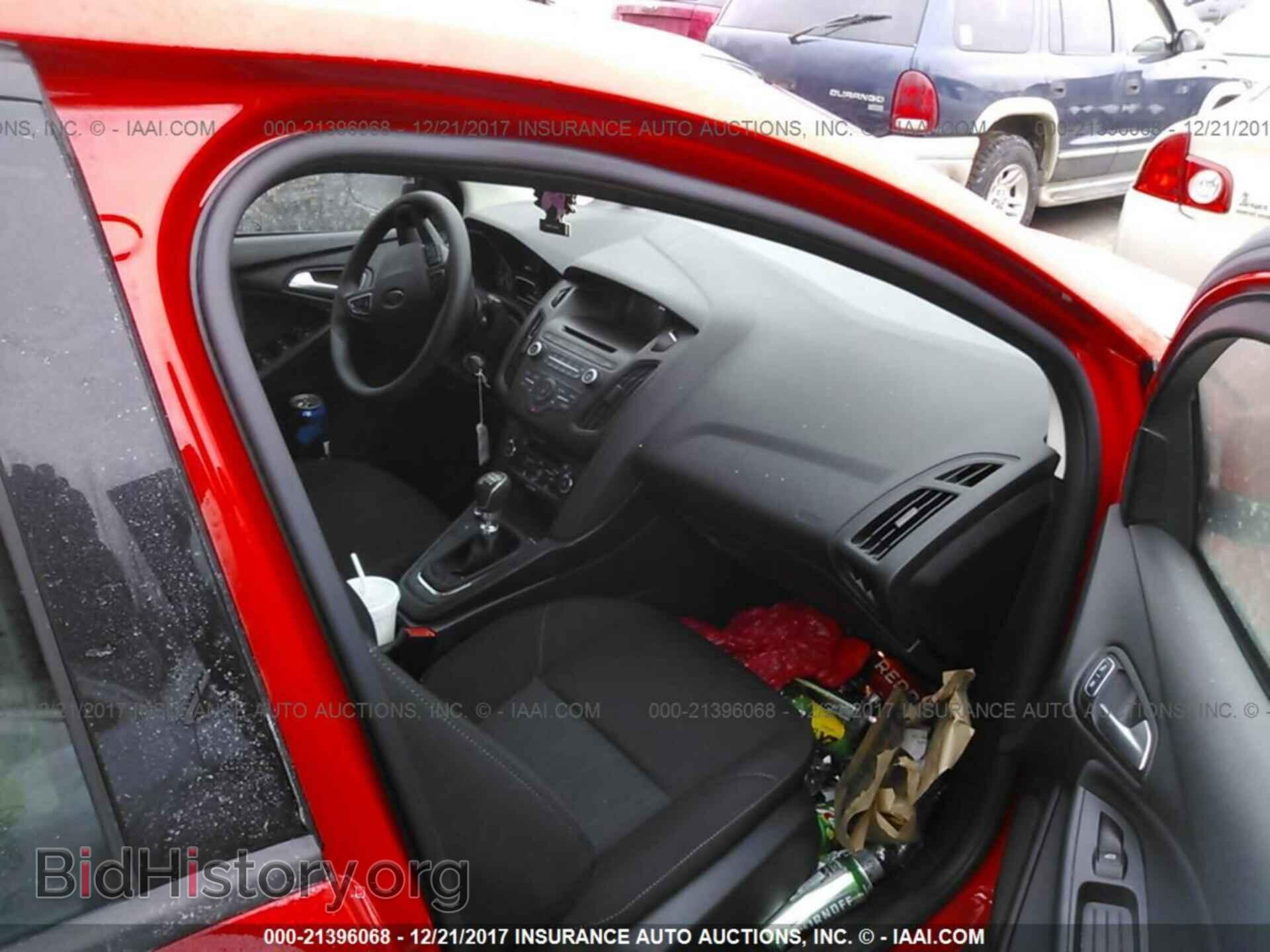 2017 Ford Focus - VIN: 1FADP3FE7HL238302 - Фото 5