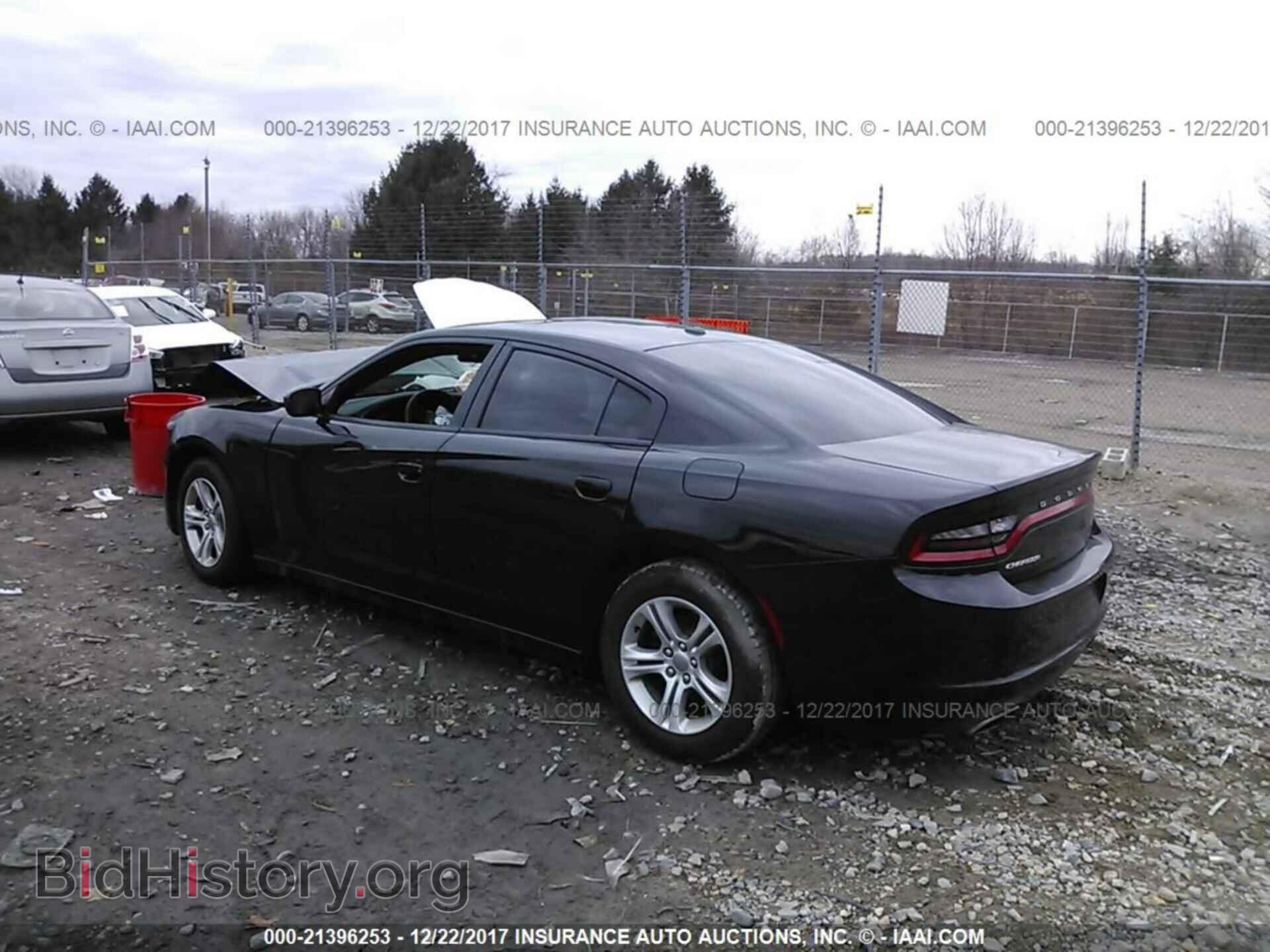 2015 Dodge Charger - VIN: 2C3CDXBG8FH738593 - Photo 3