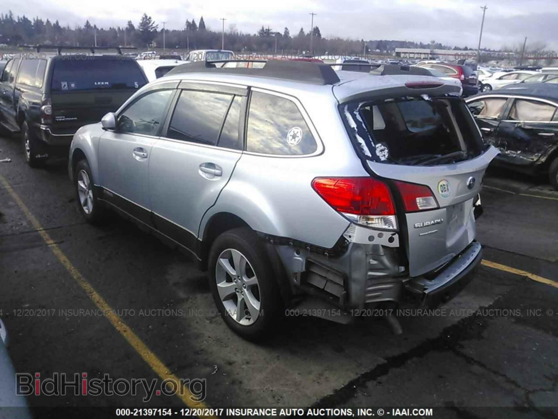 2014 Subaru Outback - VIN: 4S4BRBCC5E3271010 - Фото 3