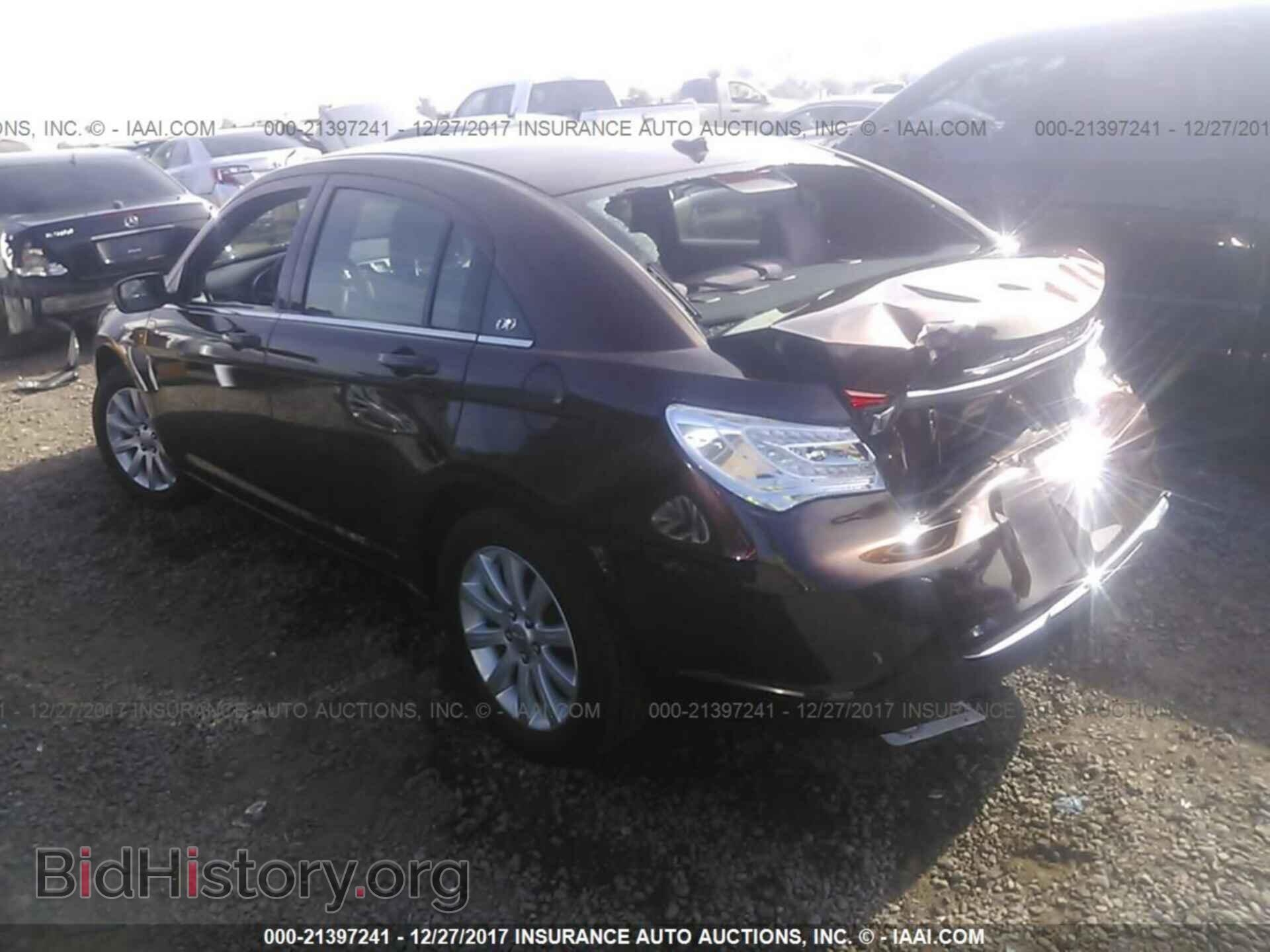 2013 Chrysler 200 - VIN: 1C3CCBBB7DN515654 - Фото 3