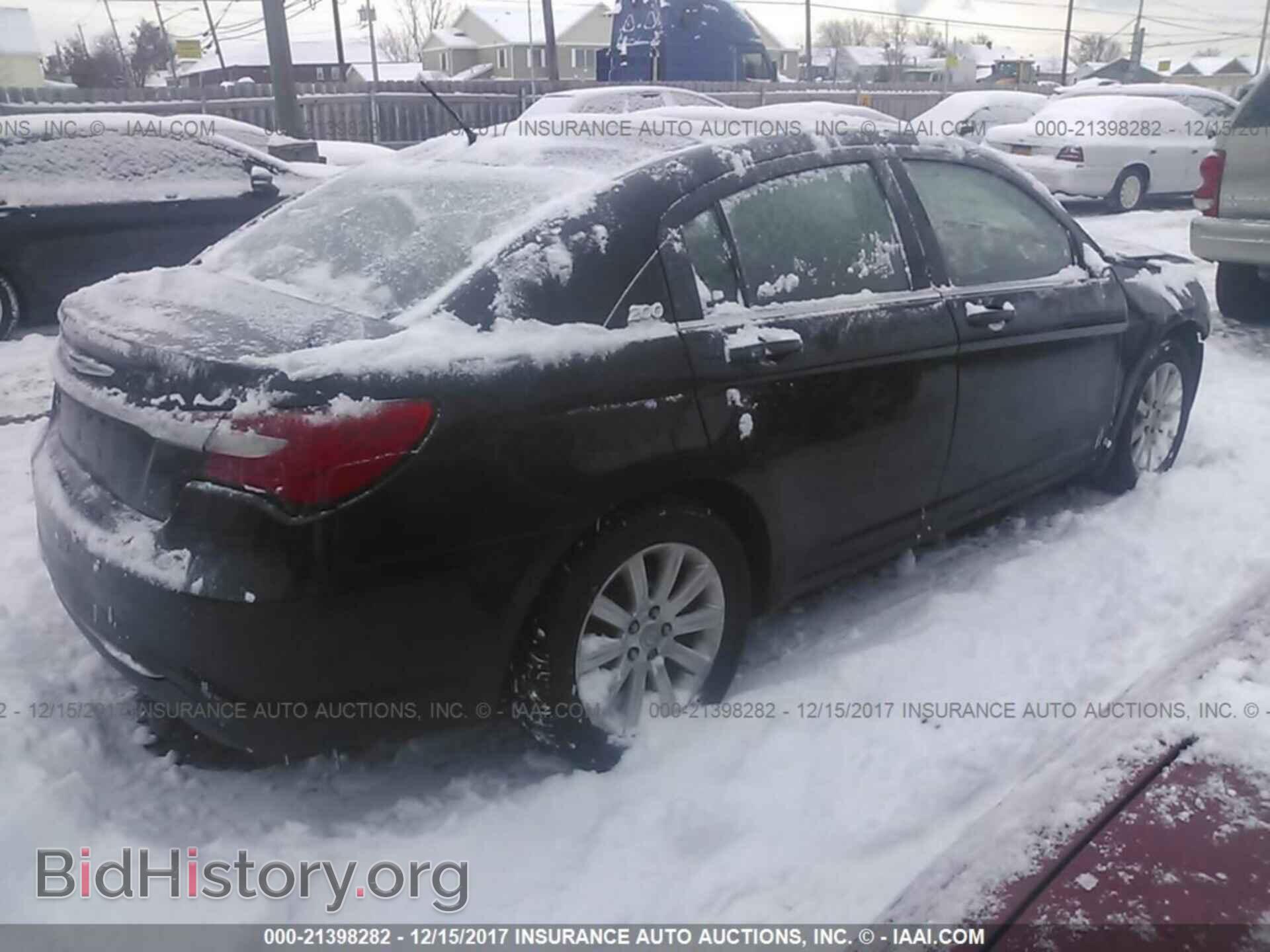 2011 Chrysler 200 - VIN: 1C3BC1FB5BN580869 - Photo 4