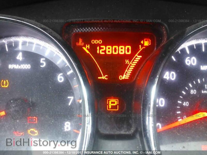 2014 Nissan VERSA NOTE (VIN 3N1CE2CP6EL374497) — фото 7 из 10