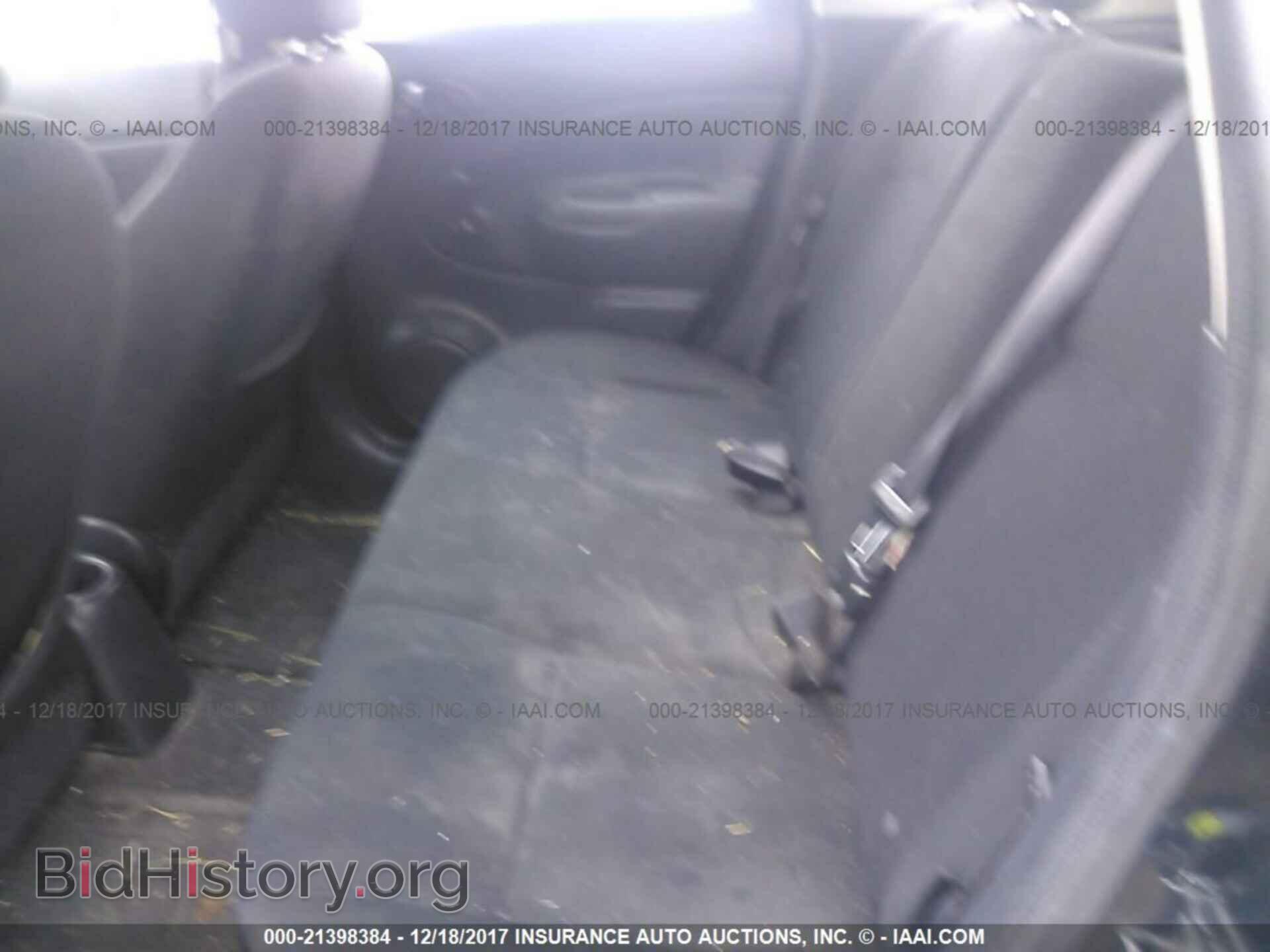 2014 Nissan Versa note - VIN: 3N1CE2CP6EL374497 - Photo 8