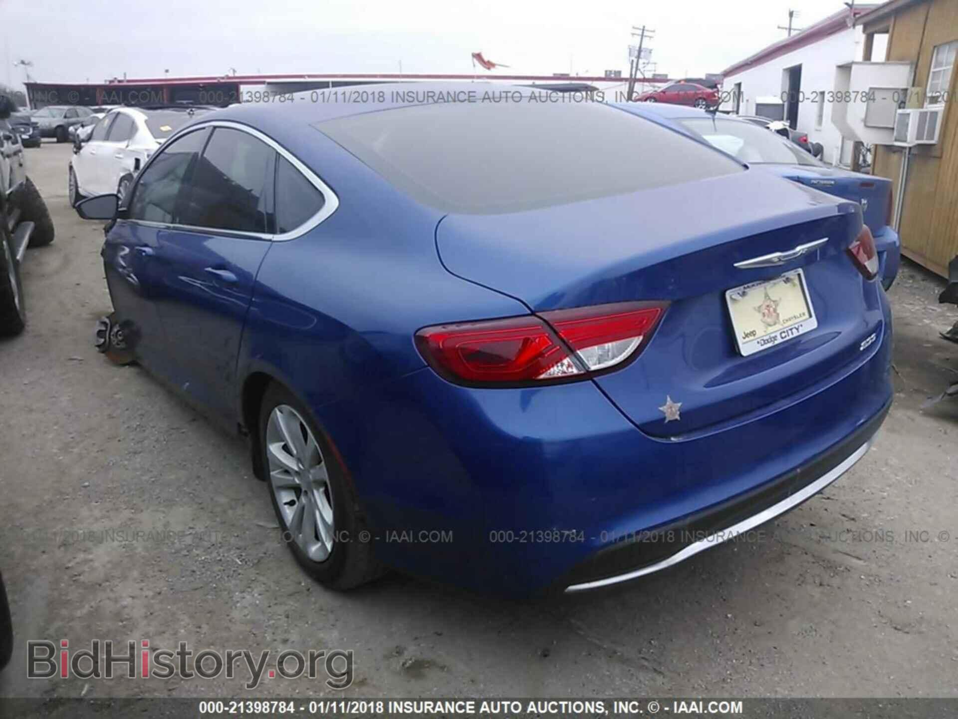 2016 Chrysler 200 - VIN: 1C3CCCAB7GN112575 - Photo 3
