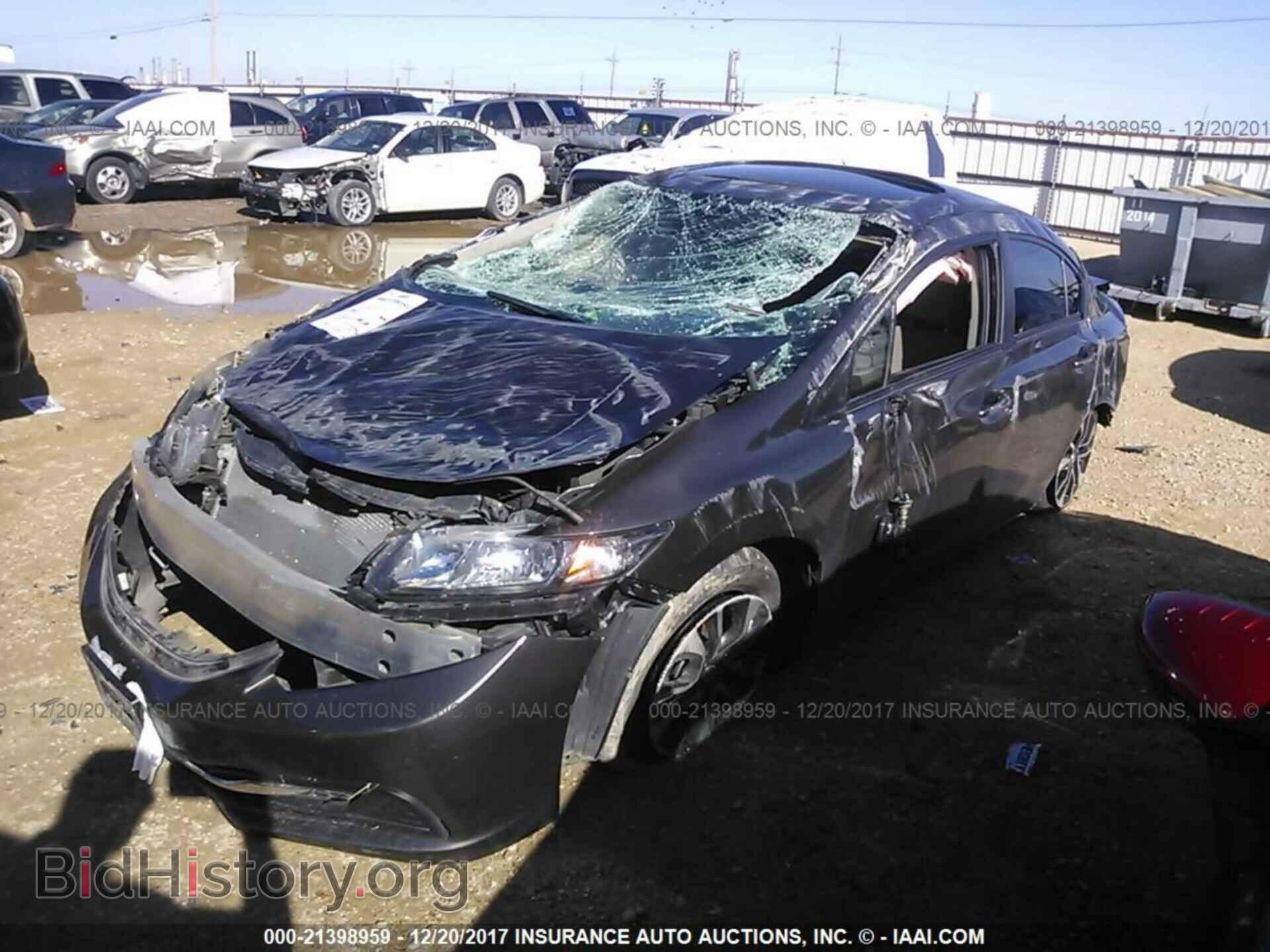 2013 Honda Civic - VIN: 2HGFB2F82DH558772 - Фото 2