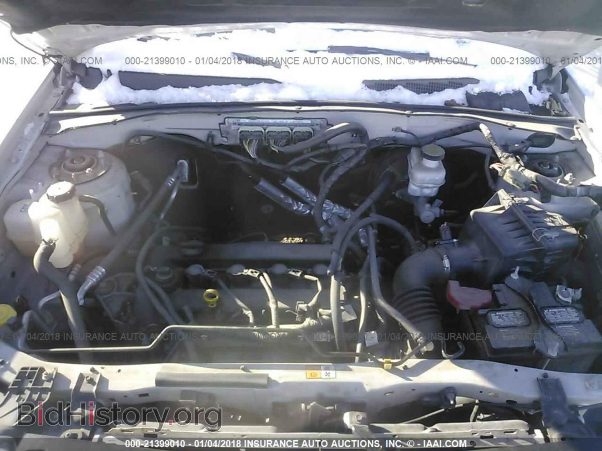 2011 Ford Escape - VIN: 1FMCU0C70BKC40520 - Photo 10
