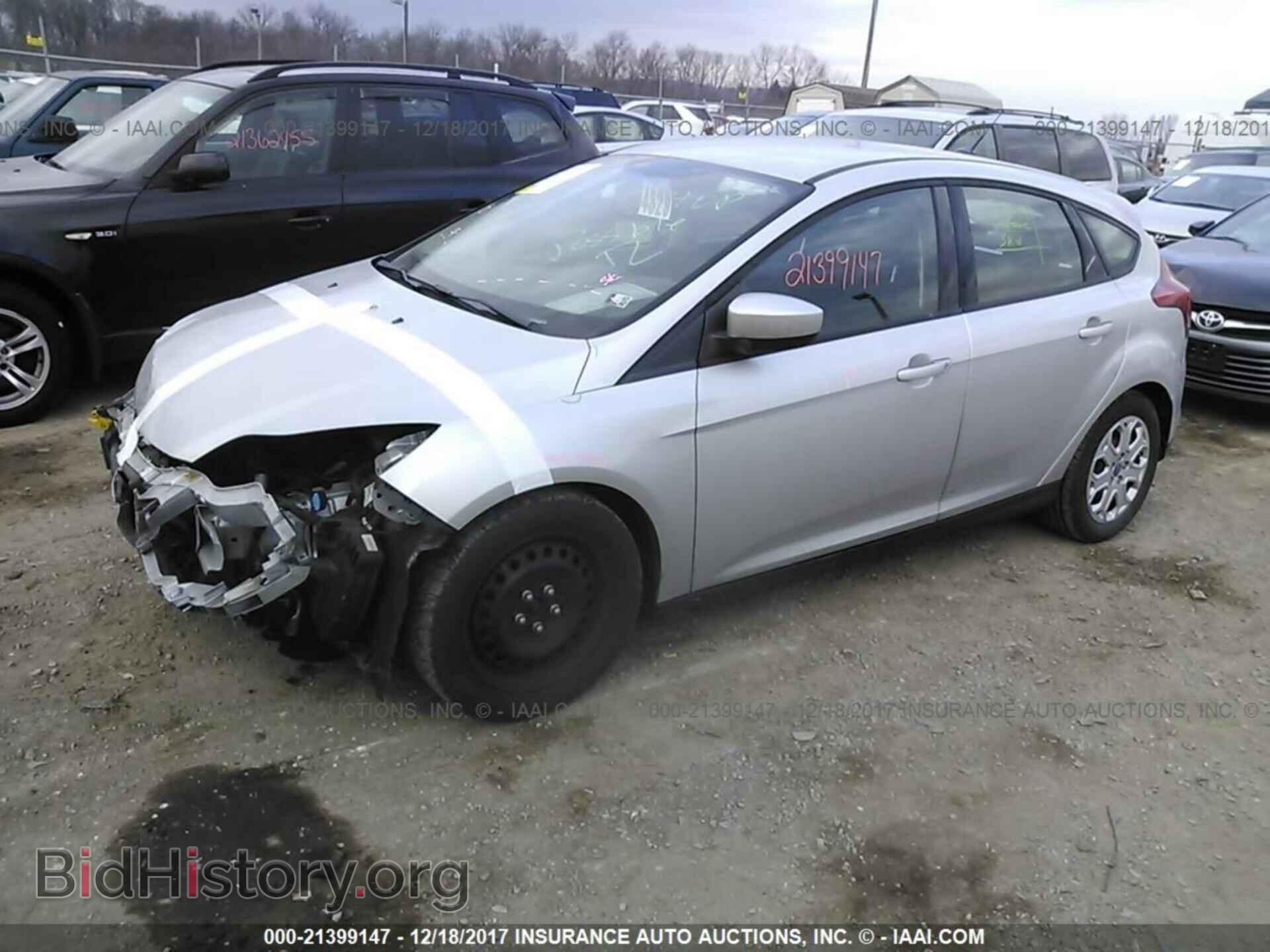 2012 Ford Focus - VIN: 1FAHP3K28CL248567 - Photo 2