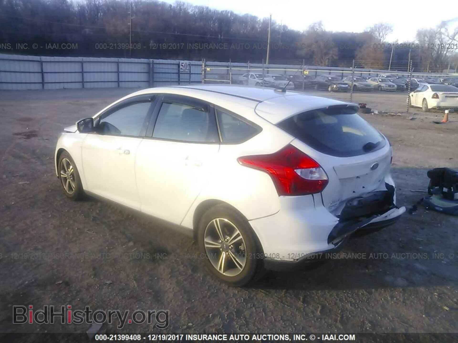 2012 Ford Focus - VIN: 1FAHP3K28CL232952 - Photo 3