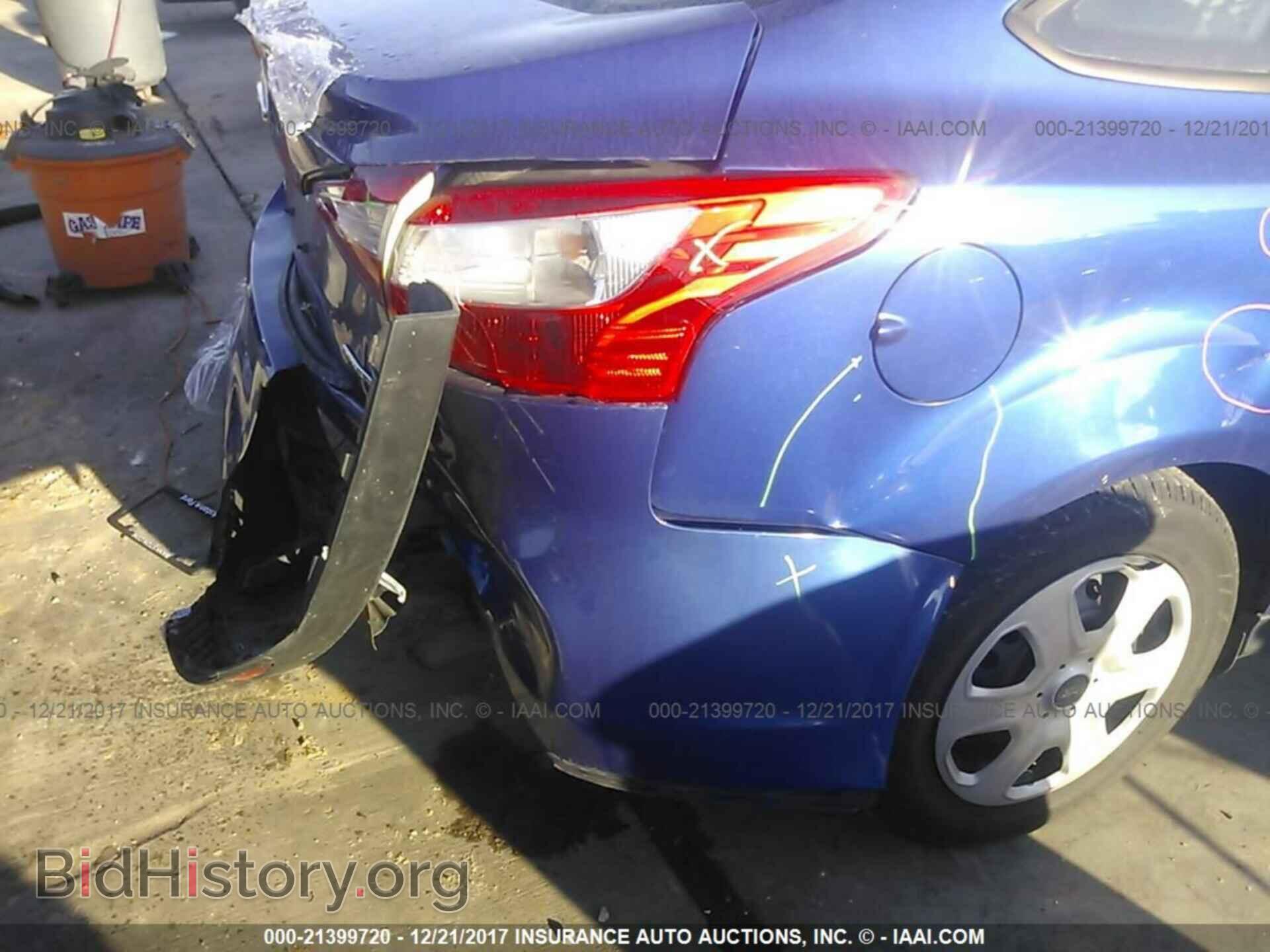 2012 Ford Focus - VIN: 1FAHP3E21CL428663 - Photo 6