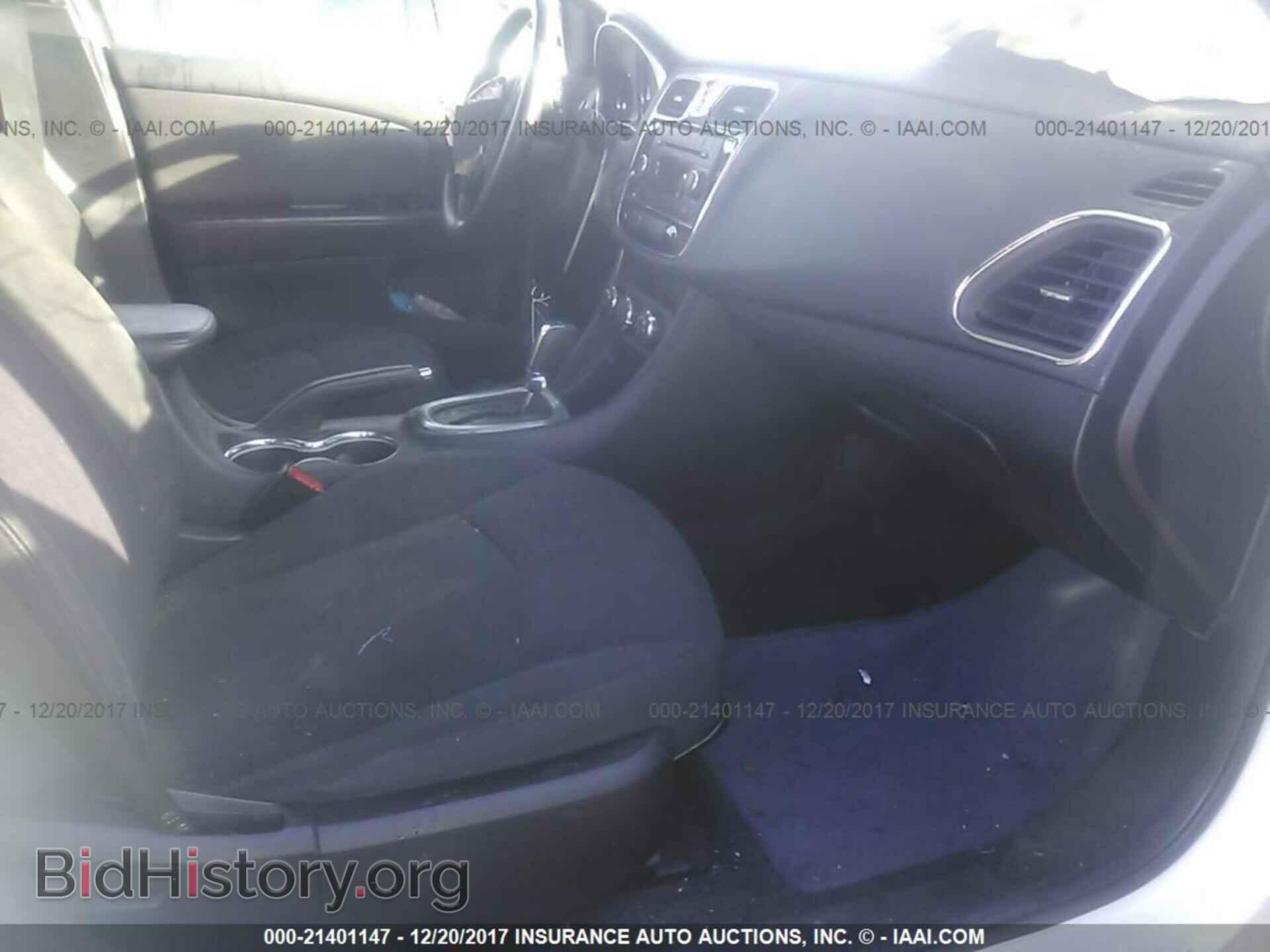 2012 Chrysler 200 - VIN: 1C3CCBAB9CN317917 - Photo 5