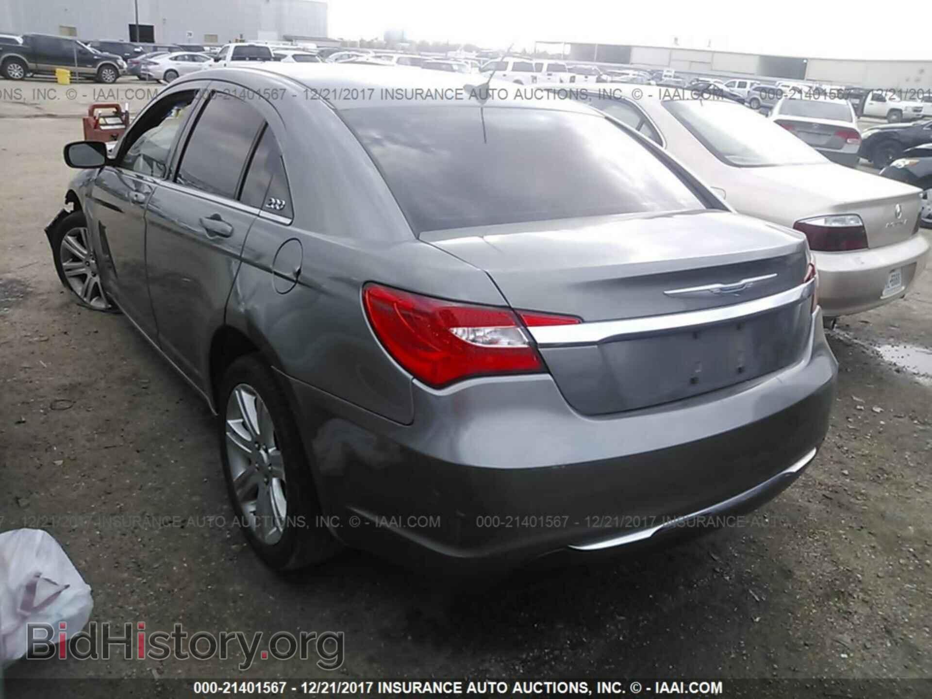 2012 Chrysler 200 - VIN: 1C3CCBBB8CN226541 - Фото 3
