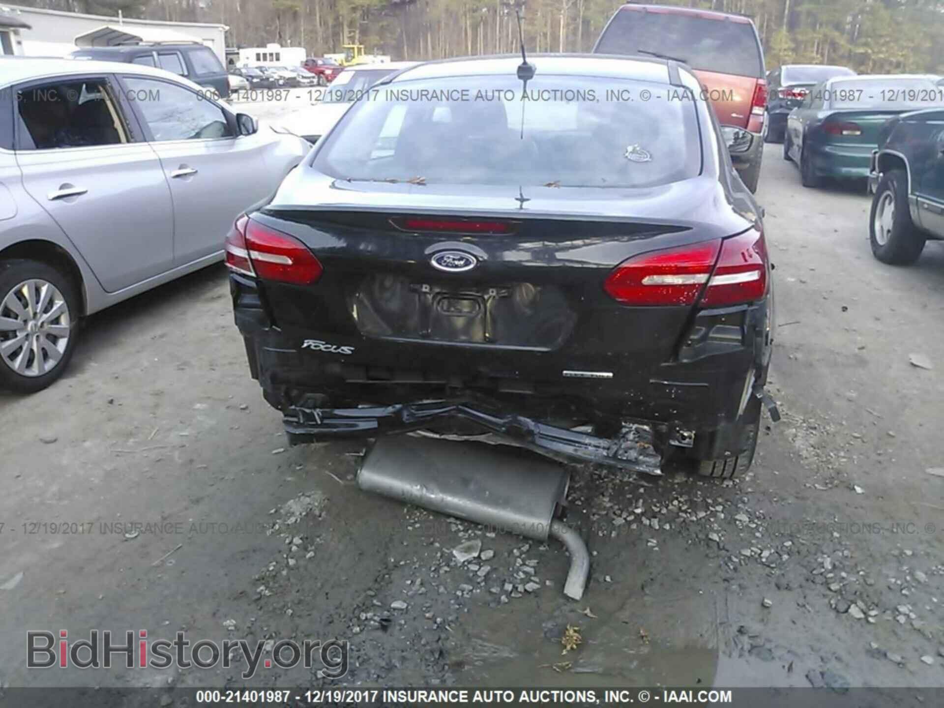 2015 Ford Focus - VIN: 1FADP3E21FL354874 - Photo 6