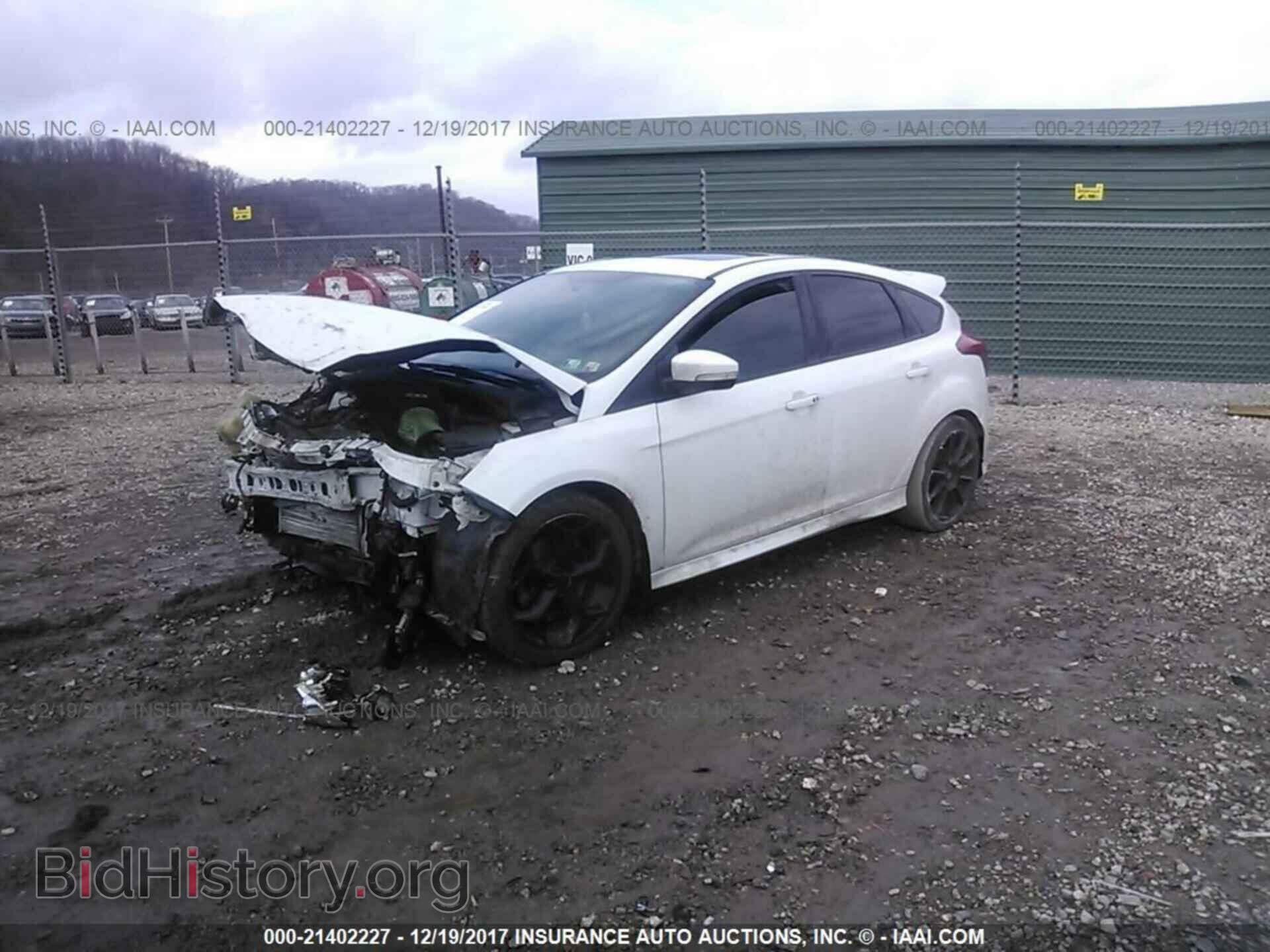 2014 Ford Focus - VIN: 1FADP3L99EL175769 - Фото 2