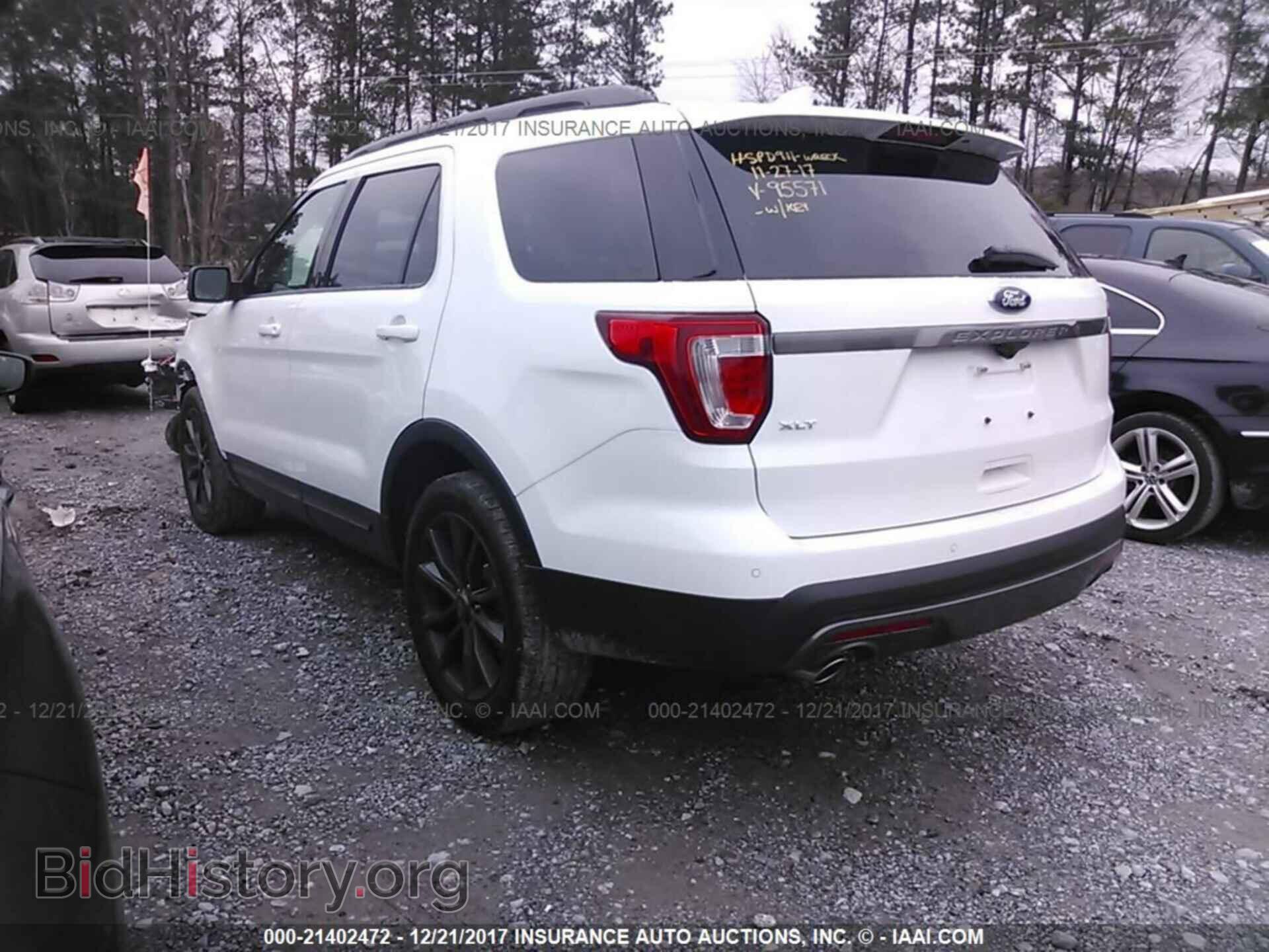 2017 Ford Explorer - VIN: 1FM5K7D8XHGD95571 - Photo 3
