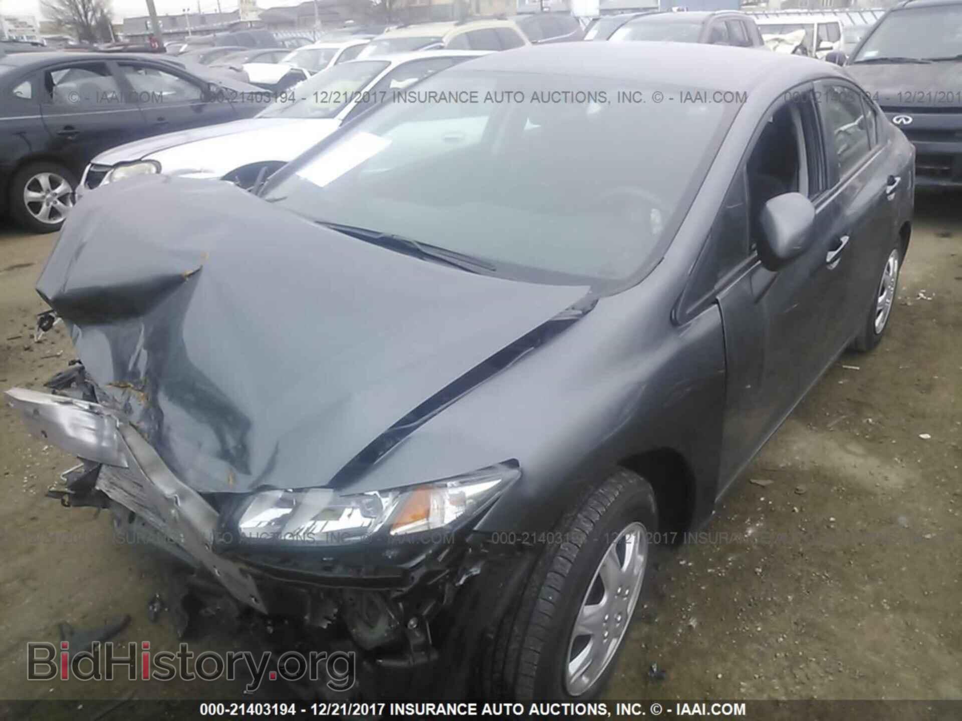 2013 Honda Civic - VIN: 19XFB2F52DE086217 - Фото 2
