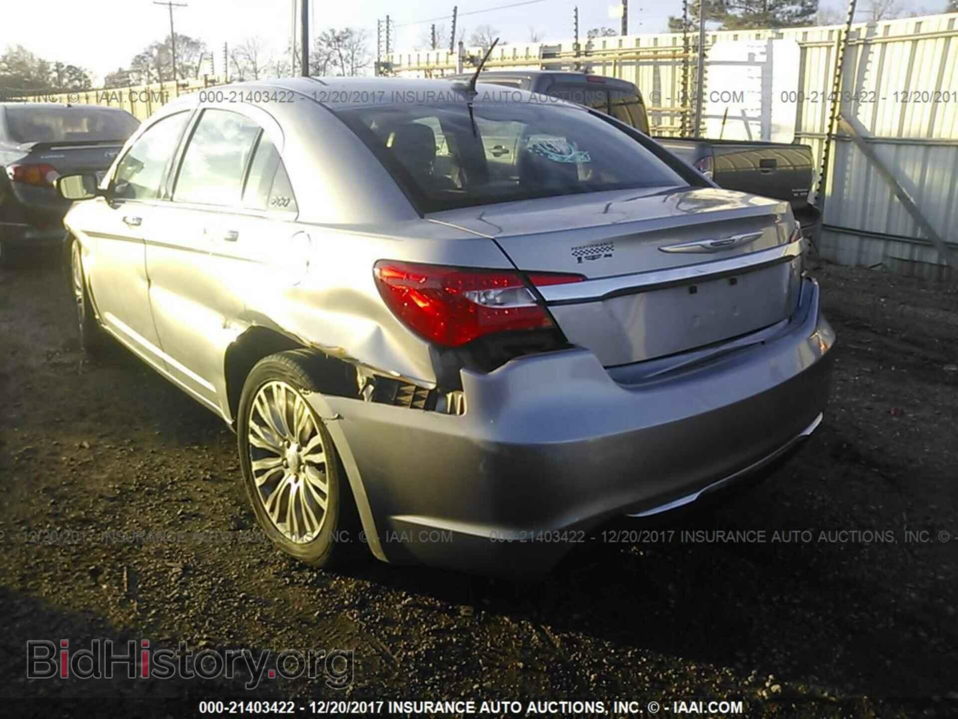 2013 Chrysler 200 - VIN: 1C3CCBCG0DN510600 - Фото 3