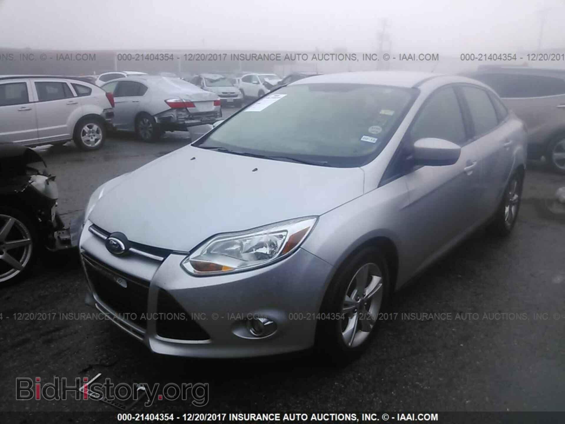 2012 Ford Focus - VIN: 1FAHP3F29CL466446 - Photo 2