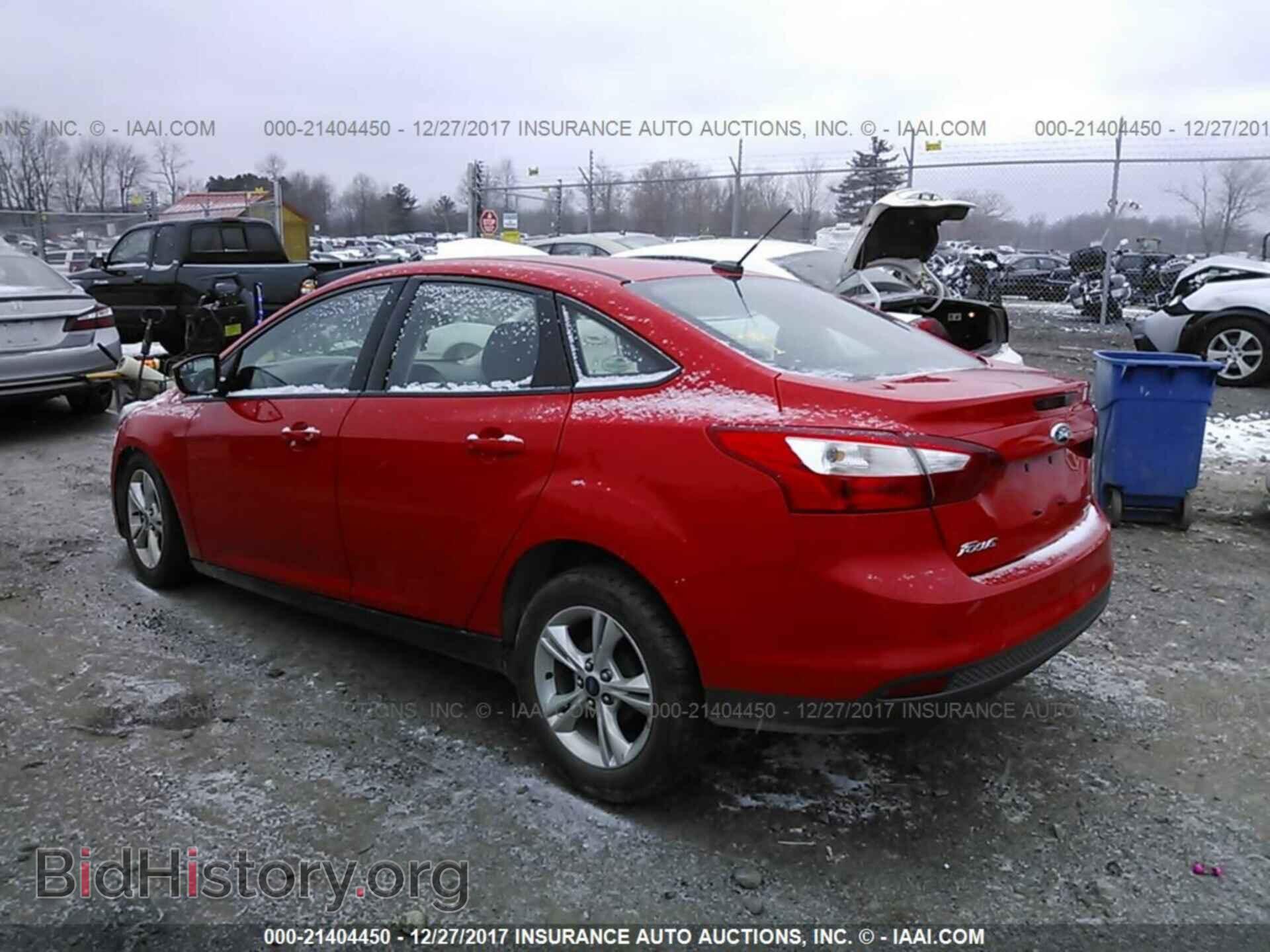 2014 Ford Focus - VIN: 1FADP3F24EL174432 - Photo 3