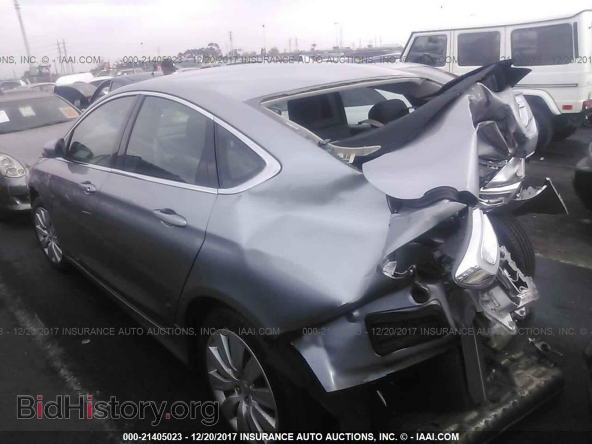 2016 Chrysler 200 - VIN: 1C3CCCFB0GN139464 - Фото 3