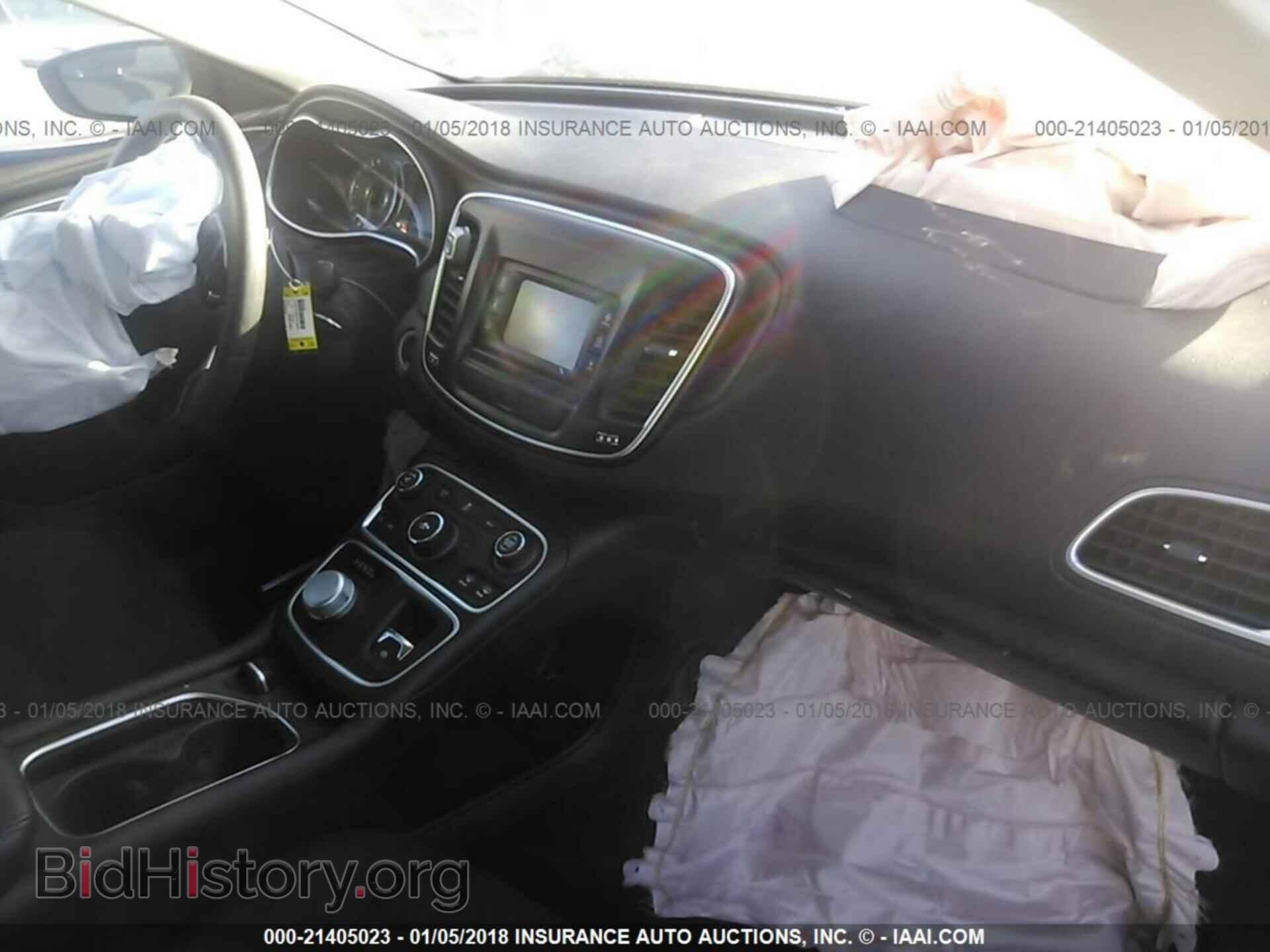 2016 Chrysler 200 - VIN: 1C3CCCFB0GN139464 - Фото 5