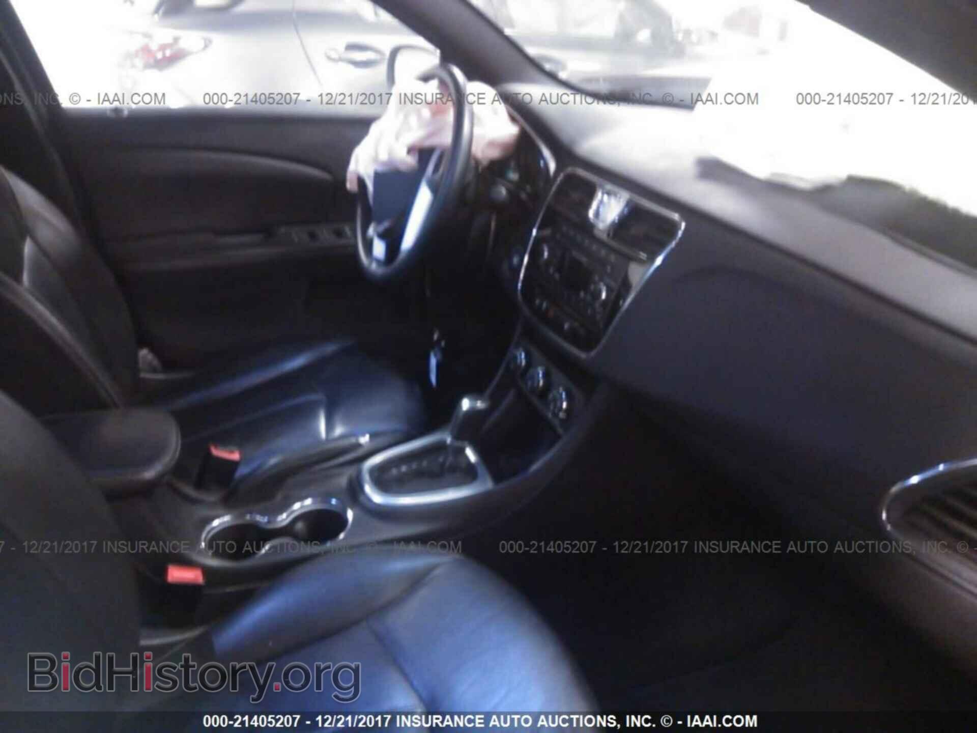 2013 Chrysler 200 - VIN: 1C3CCBCG3DN523728 - Photo 5