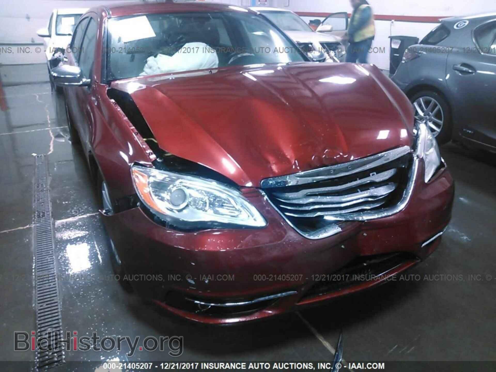 2013 Chrysler 200 - VIN: 1C3CCBCG3DN523728 - Photo 6