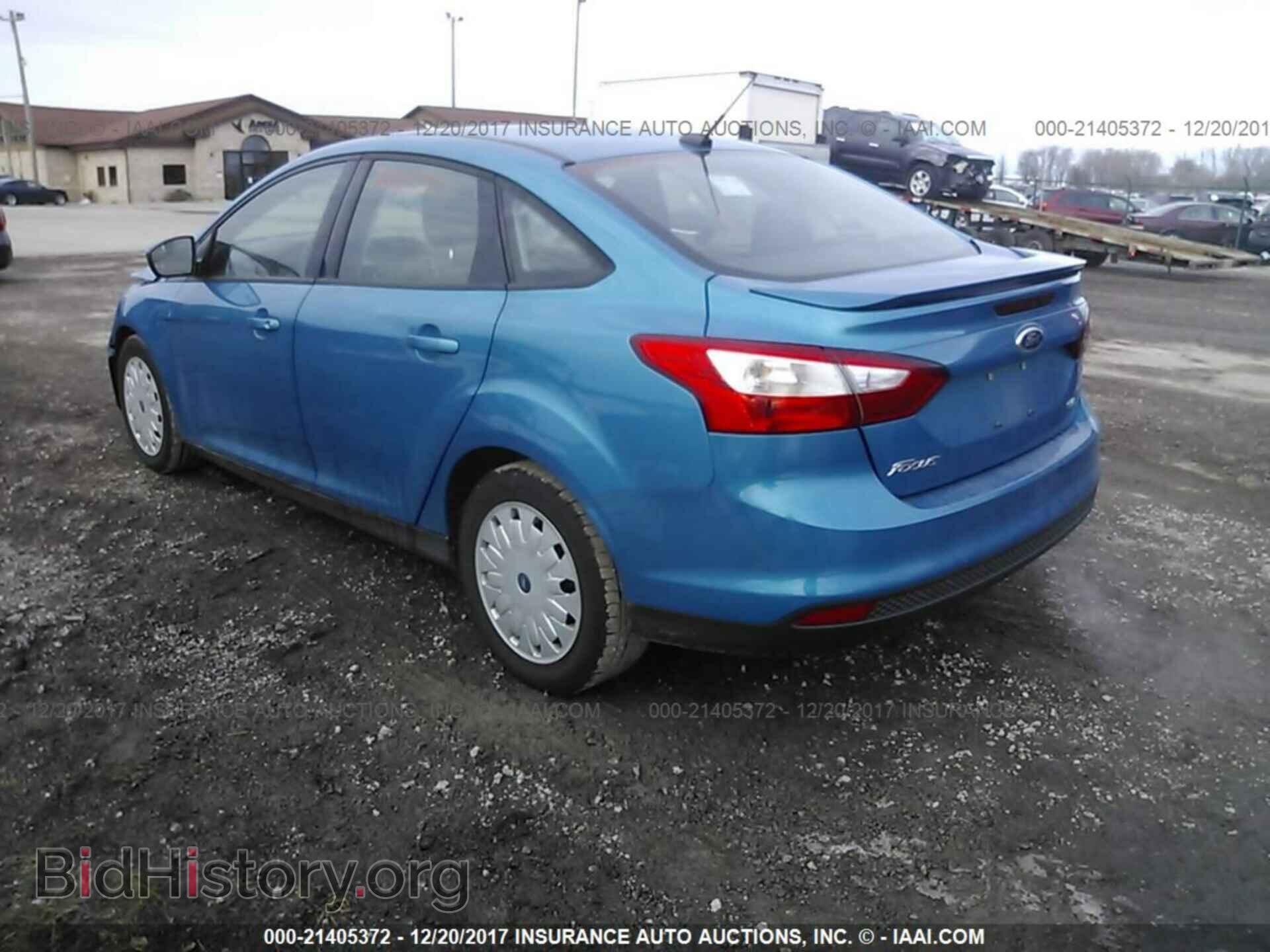 2012 Ford Focus - VIN: 1FAHP3F20CL283923 - Photo 3