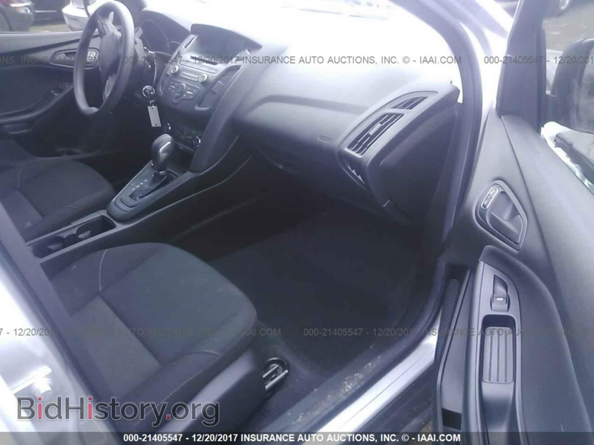2016 Ford Focus - VIN: 1FADP3E21GL242450 - Photo 5