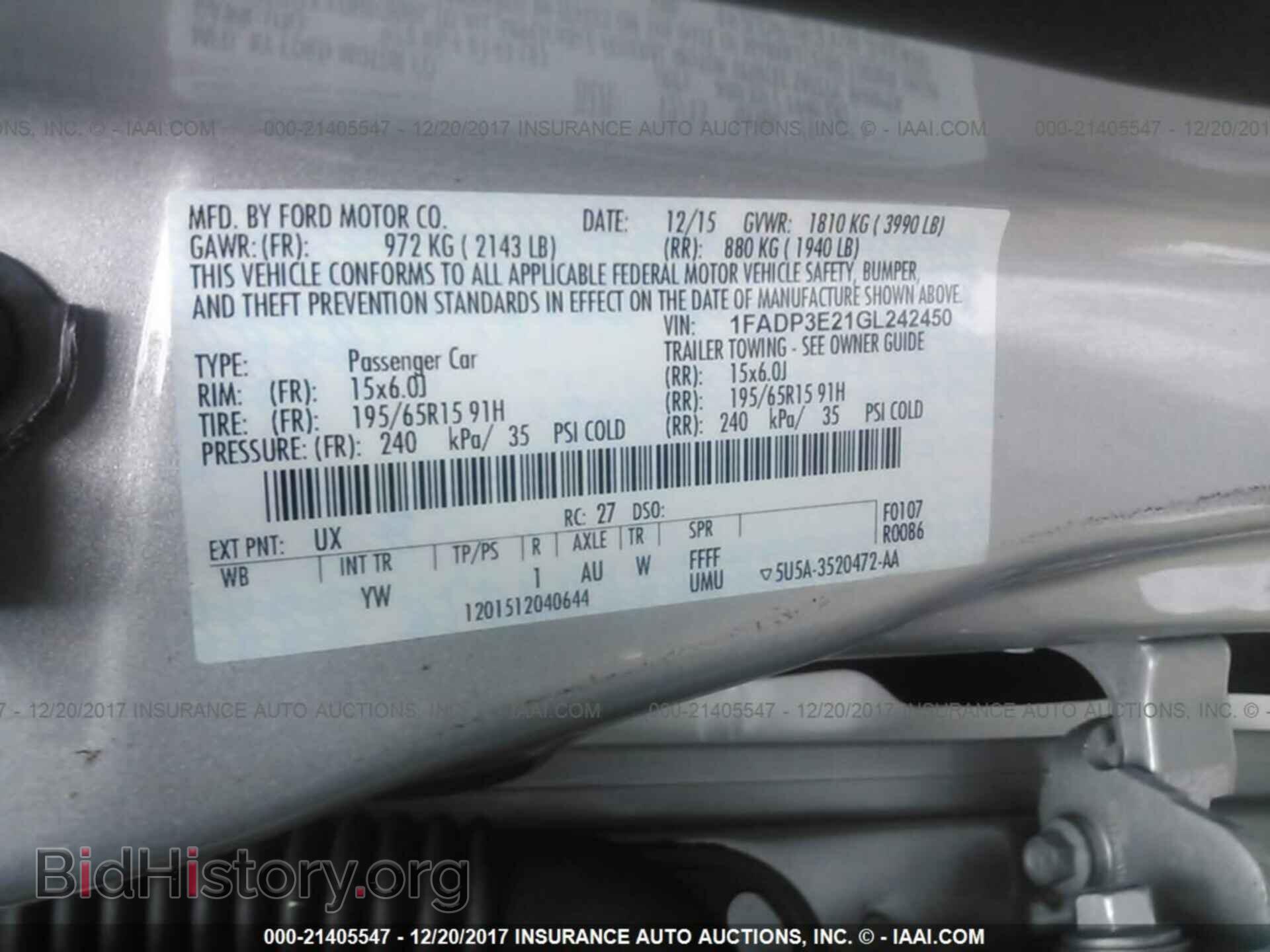 2016 Ford Focus - VIN: 1FADP3E21GL242450 - Photo 9