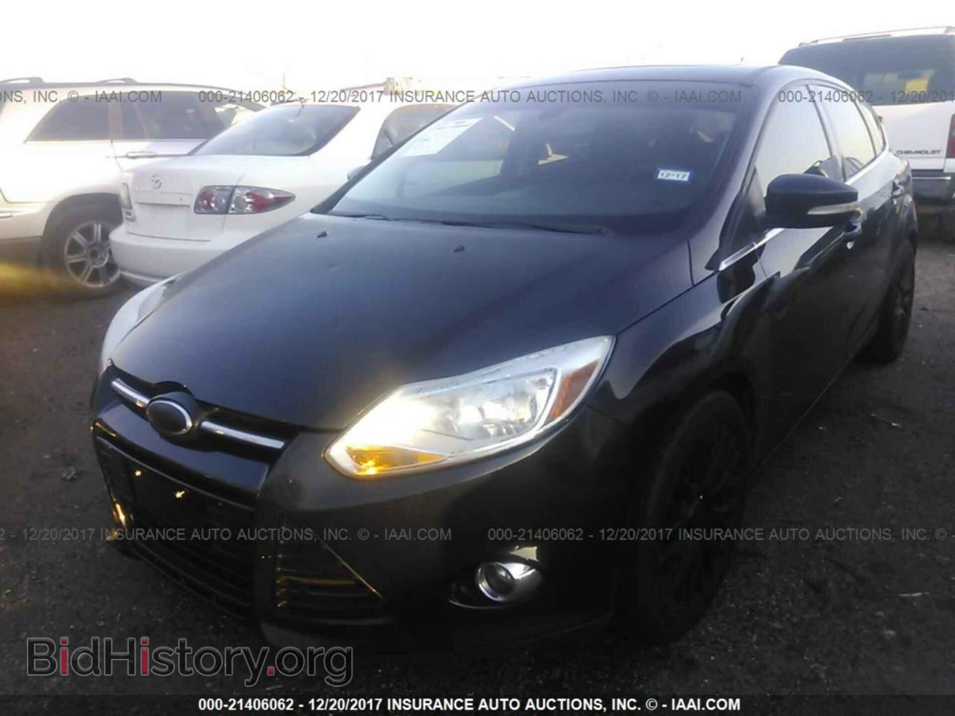 2012 Ford Focus - VIN: 1FAHP3M22CL423862 - Фото 2