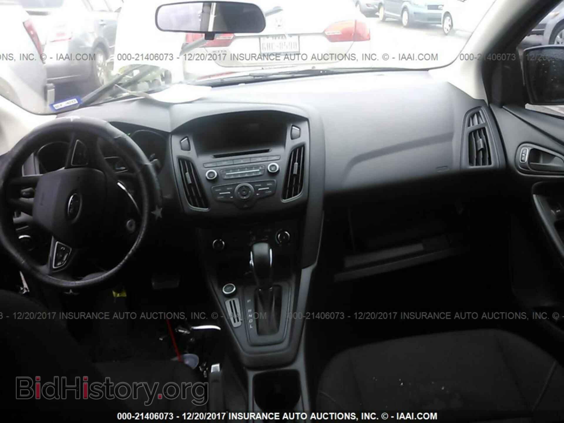 2017 Ford Focus - VIN: 1FADP3E2XHL332777 - Фото 5