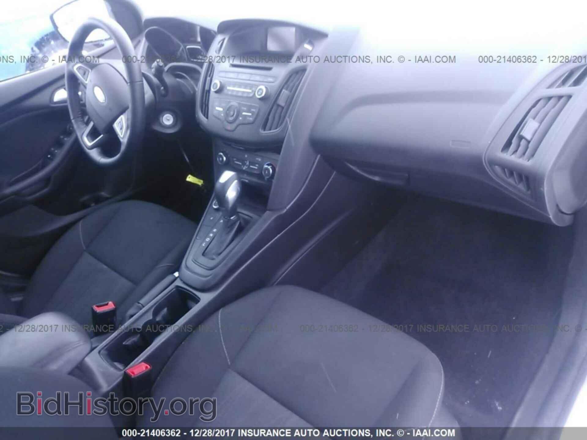 2016 Ford Focus - VIN: 1FADP3K22GL370071 - Фото 5